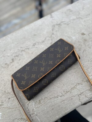 Louis Vuitton Pochette Twin