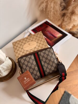 Torebka Gucci Sherry Clutch GG