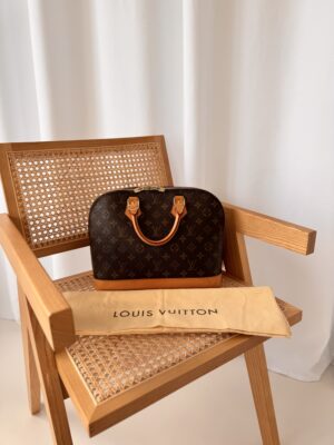 Louis Vuitton Alma PM
