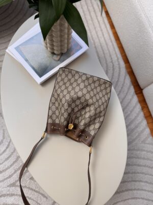 Torebka worek Gucci Supreme GG Shoulder Bag