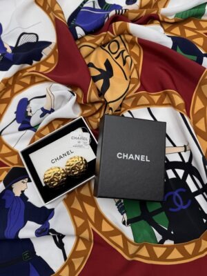 Klipsy Chanel lata 70-te