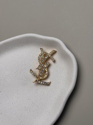 Broszka YSL Yves Saint Laurent wysadzana kryształkami