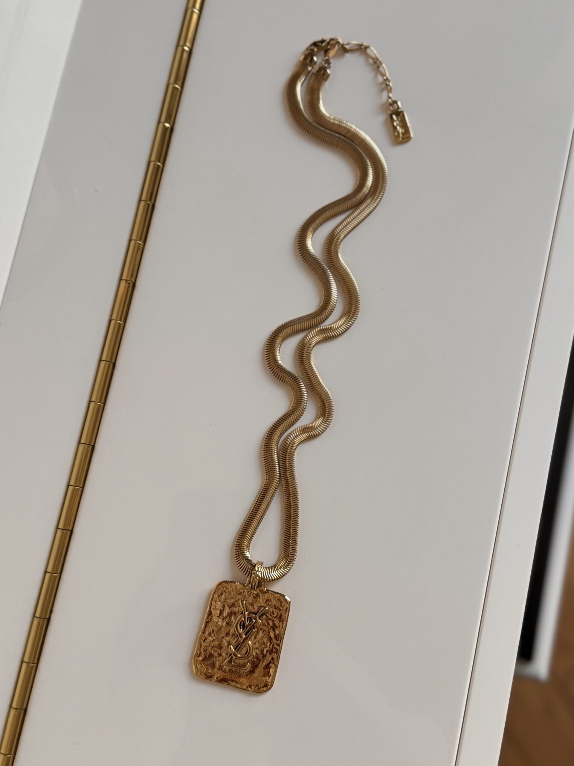 Spektakularny naszyjnik YSL Yves Saint Laurent 24k - pełen komplet - obrazek 3