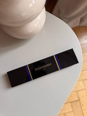 Zegarek YSL Yves Saint Laurent tarcza w kolorze kości słoniowej