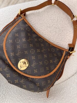 Louis Vuitton Tulum GM