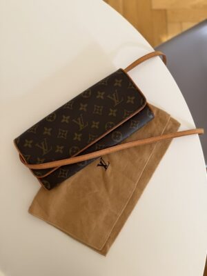 Louis Vuitton Pochette Twin GM