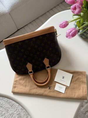 Louis Vuitton Alma PM