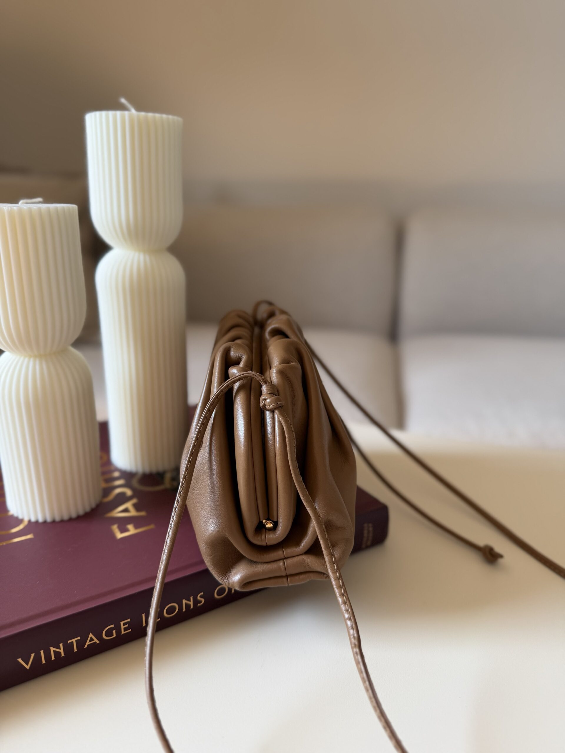 Bottega Veneta Mini Clutch Bag - obrazek 10