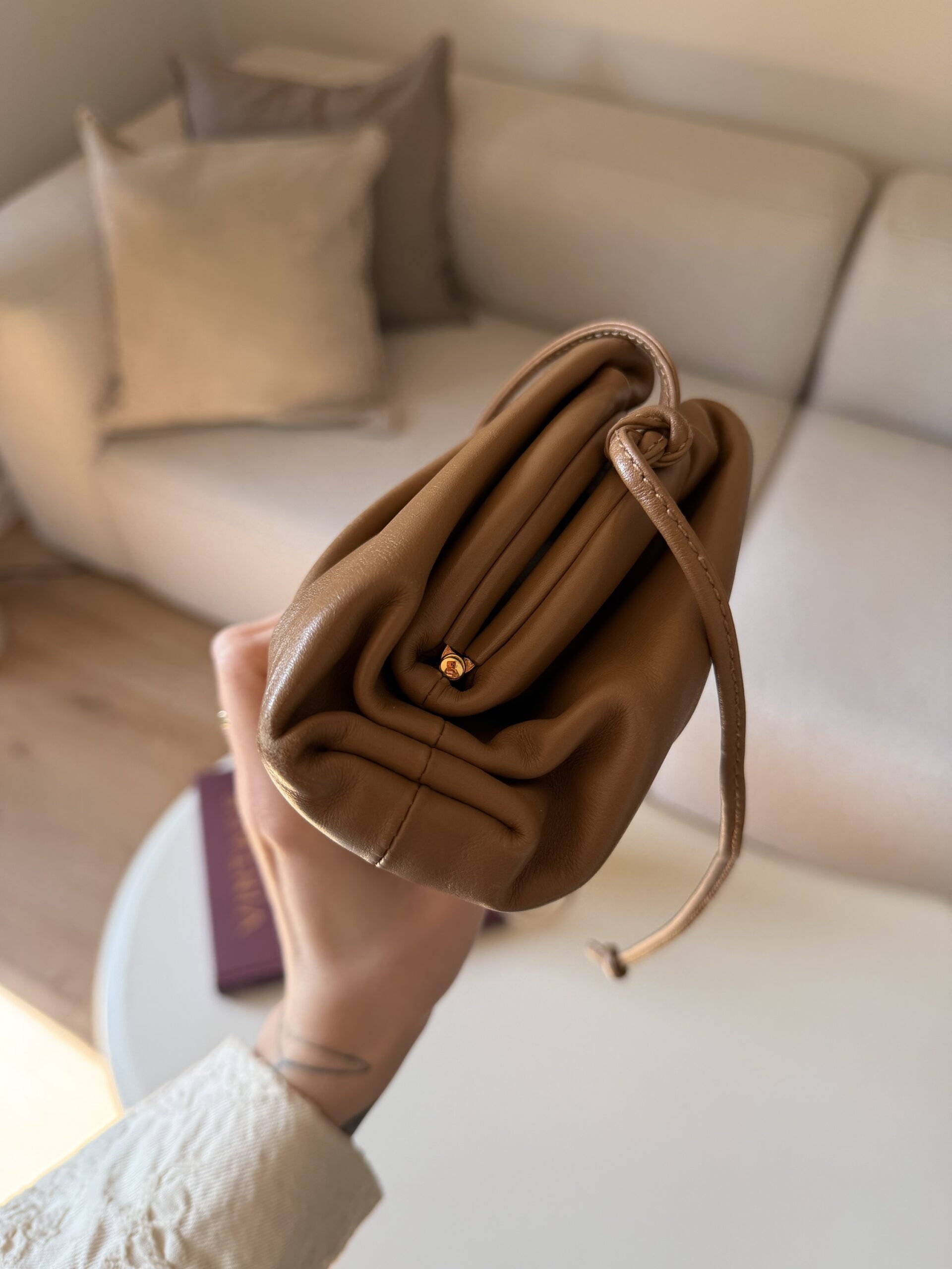 Bottega Veneta Mini Clutch Bag - obrazek 19