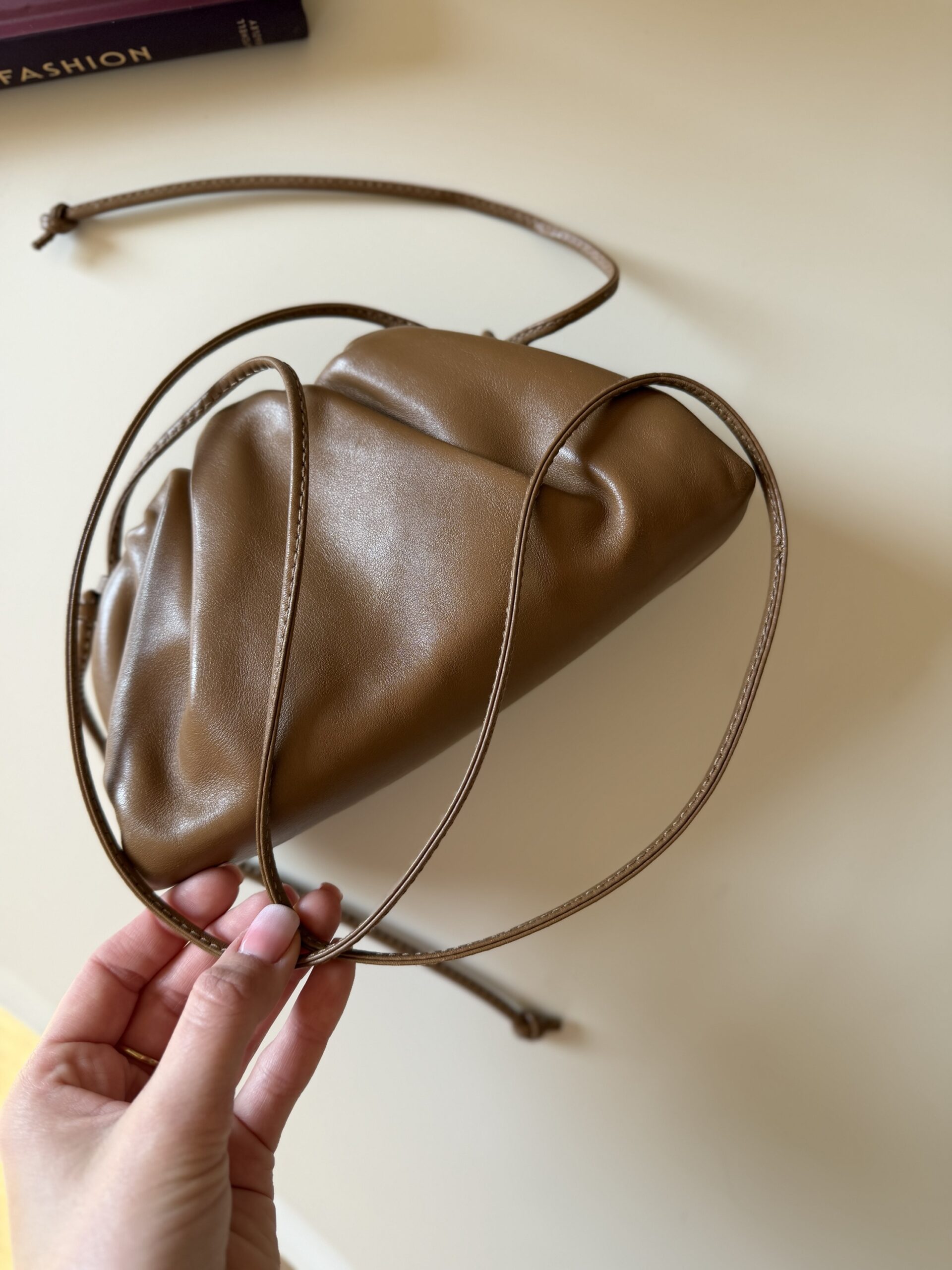 Bottega Veneta Mini Clutch Bag - obrazek 17