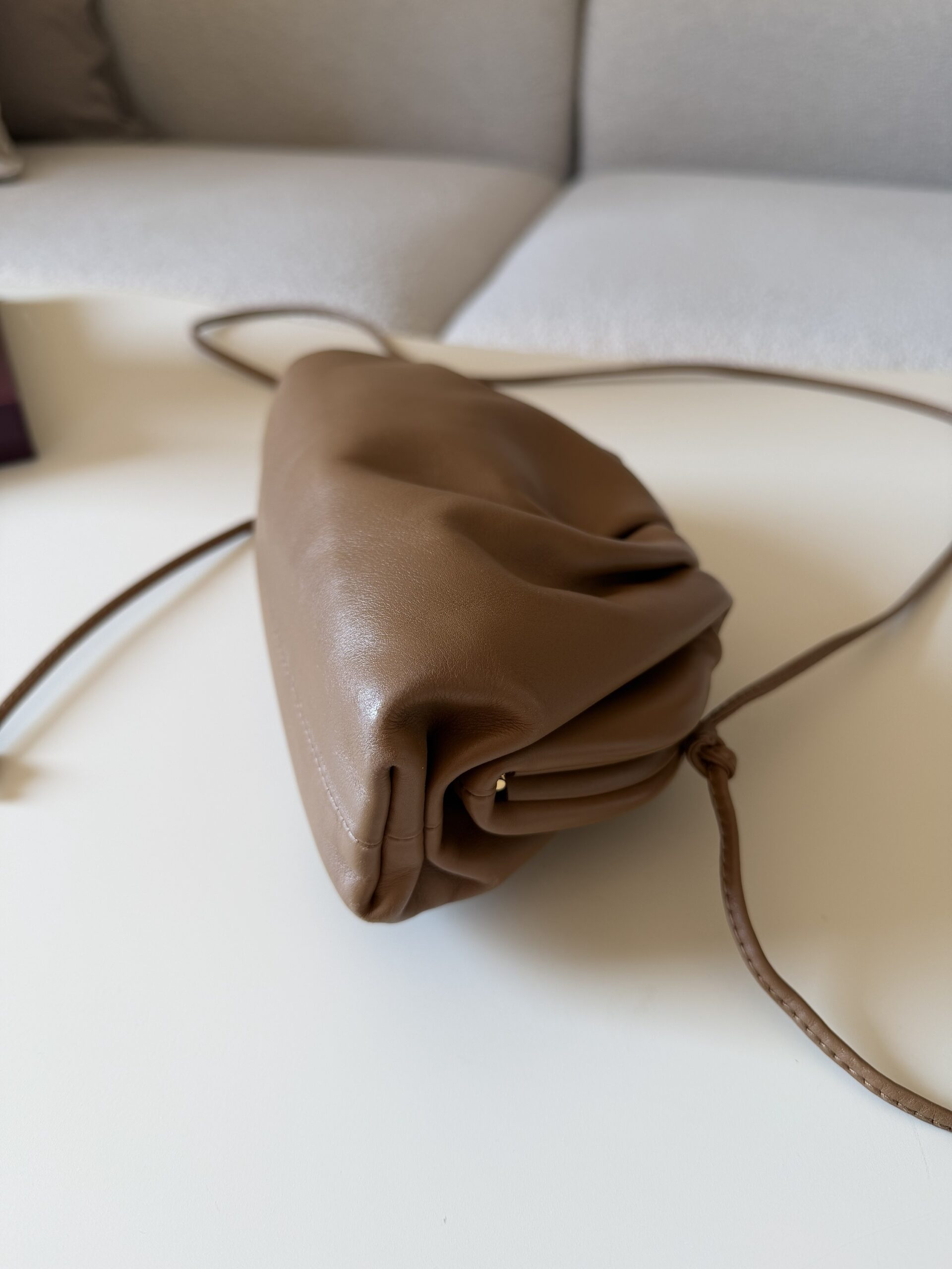 Bottega Veneta Mini Clutch Bag - obrazek 24