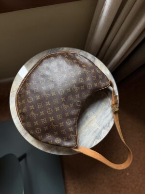 Louis Vuitton Croissant GM Bag