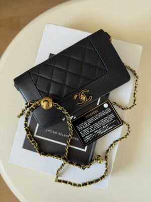 WOC Wallet On Chain Chanel Turnlock