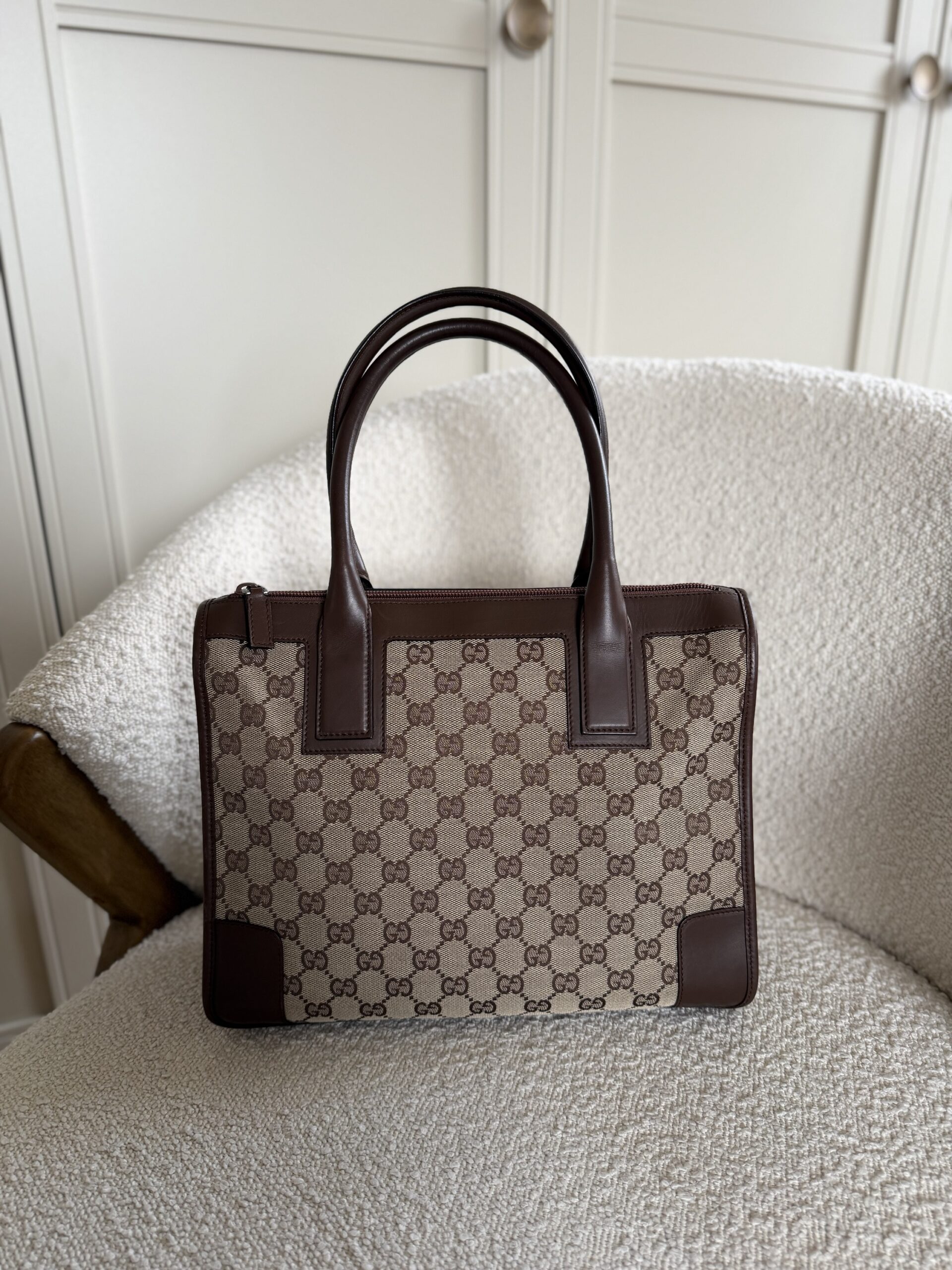 Gucci GG Canvas Tote Bag - obrazek 10