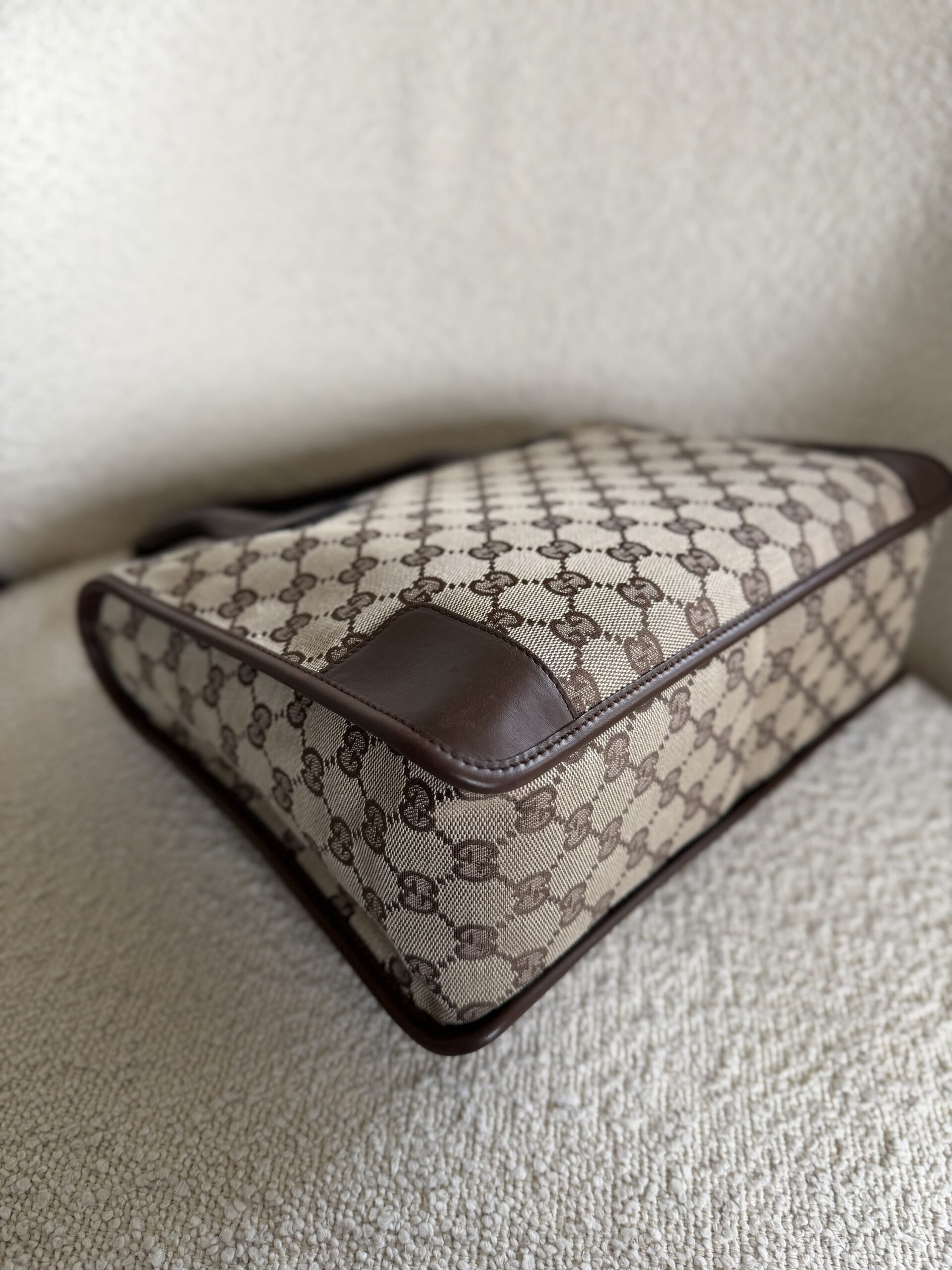 Gucci GG Canvas Tote Bag - obrazek 14