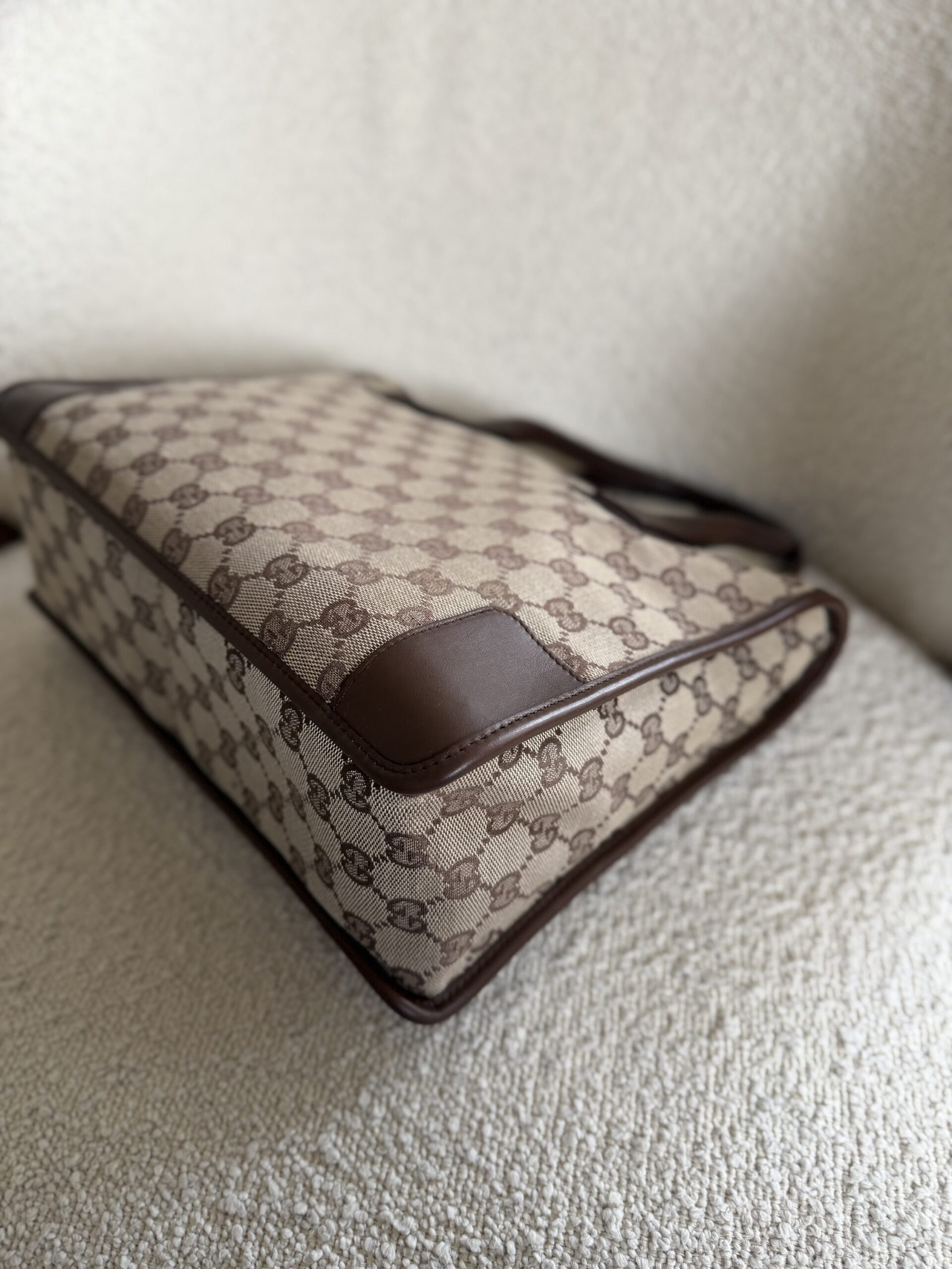 Gucci GG Canvas Tote Bag - obrazek 15