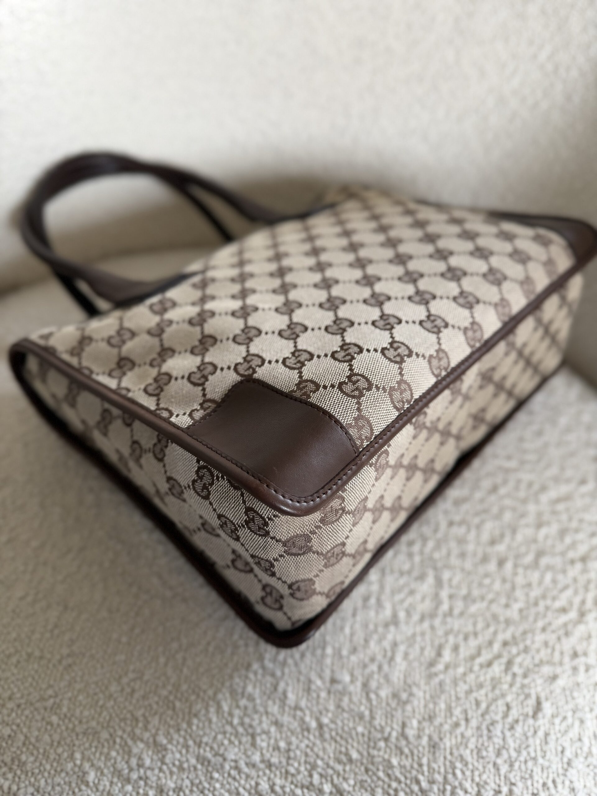 Gucci GG Canvas Tote Bag - obrazek 16