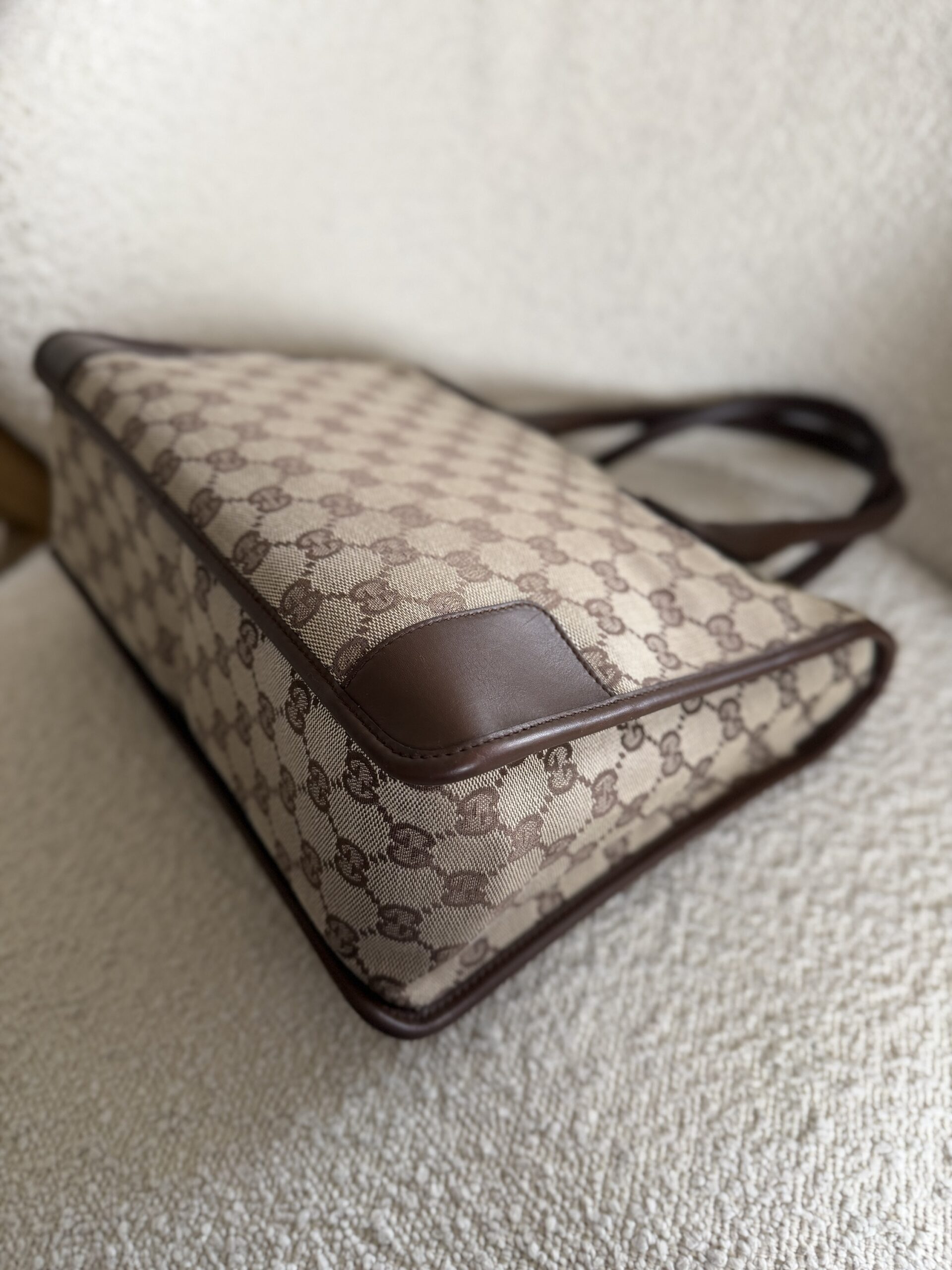 Gucci GG Canvas Tote Bag - obrazek 17