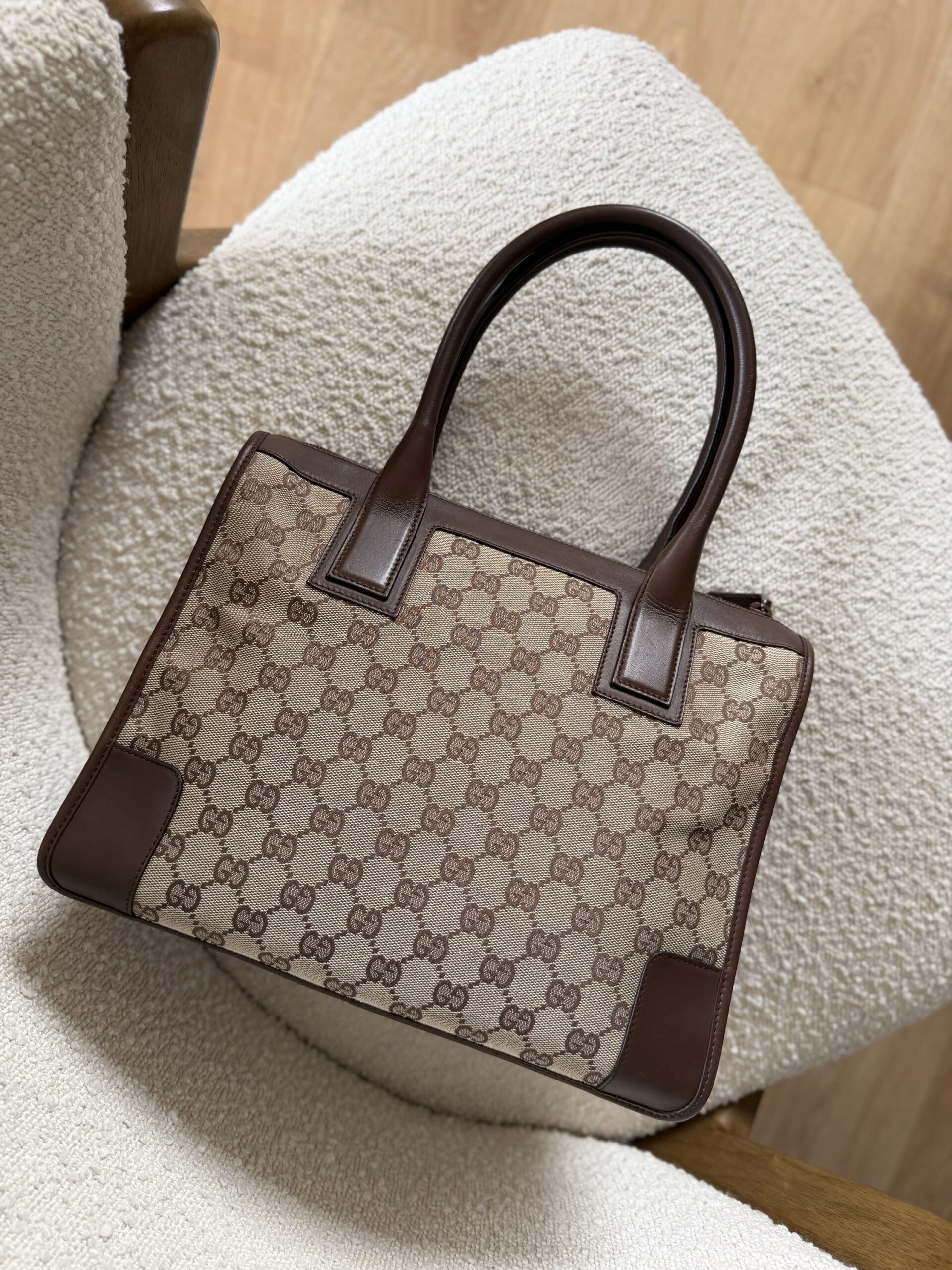 Gucci GG Canvas Tote Bag - obrazek 23