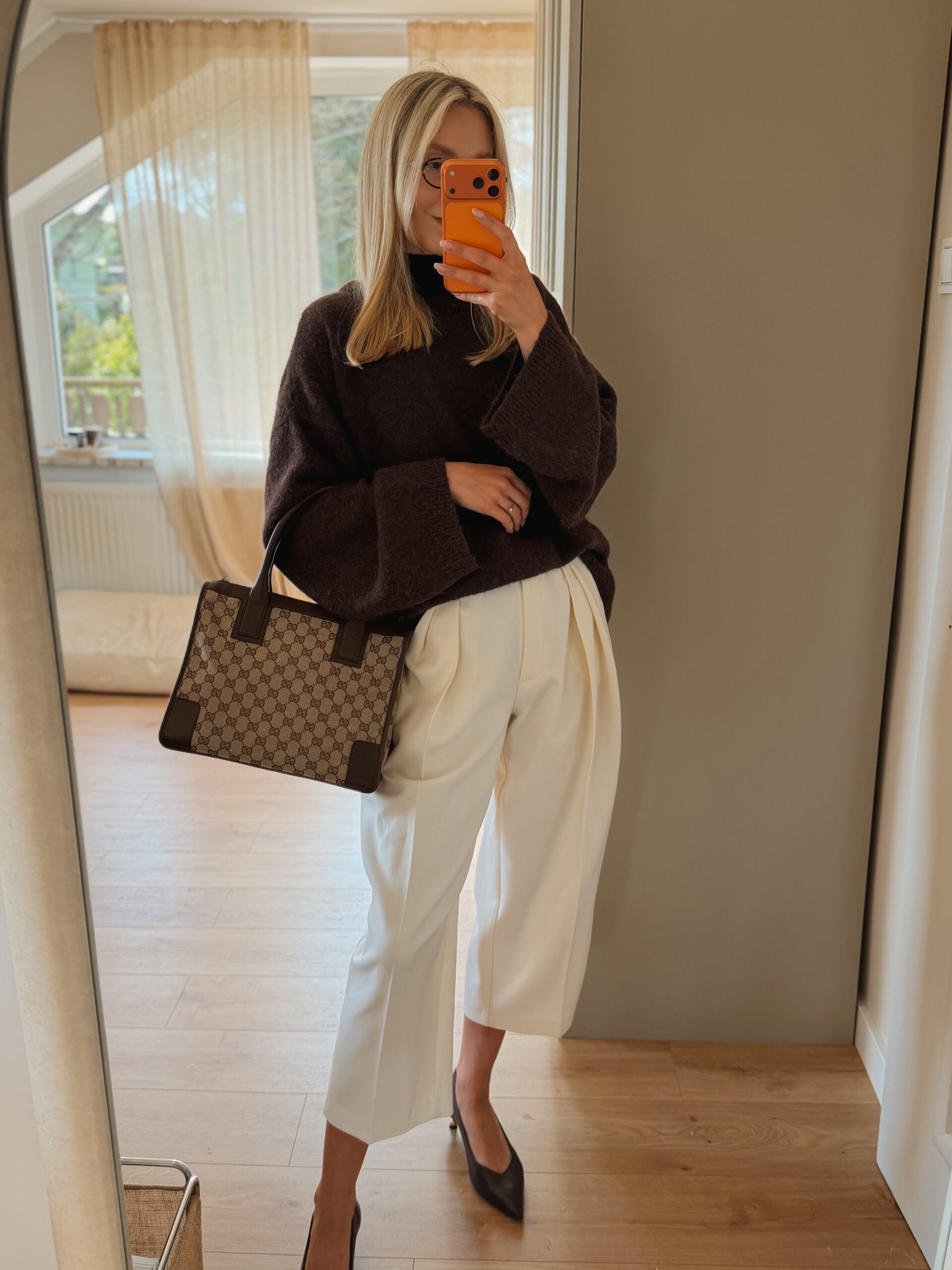 Gucci GG Canvas Tote Bag - obrazek 4