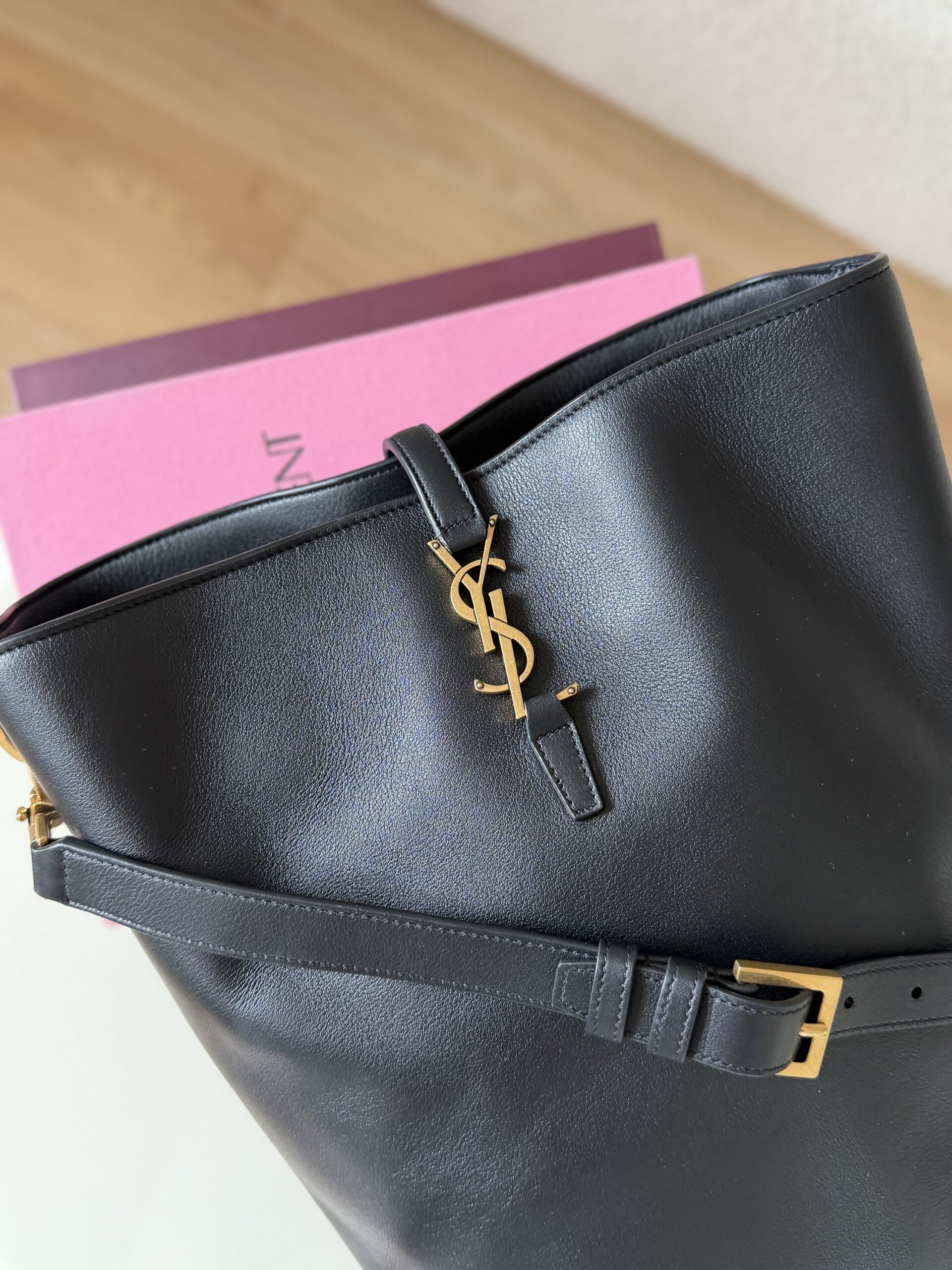 Saint Laurent Le 5 à 7 Bea Large - obrazek 14