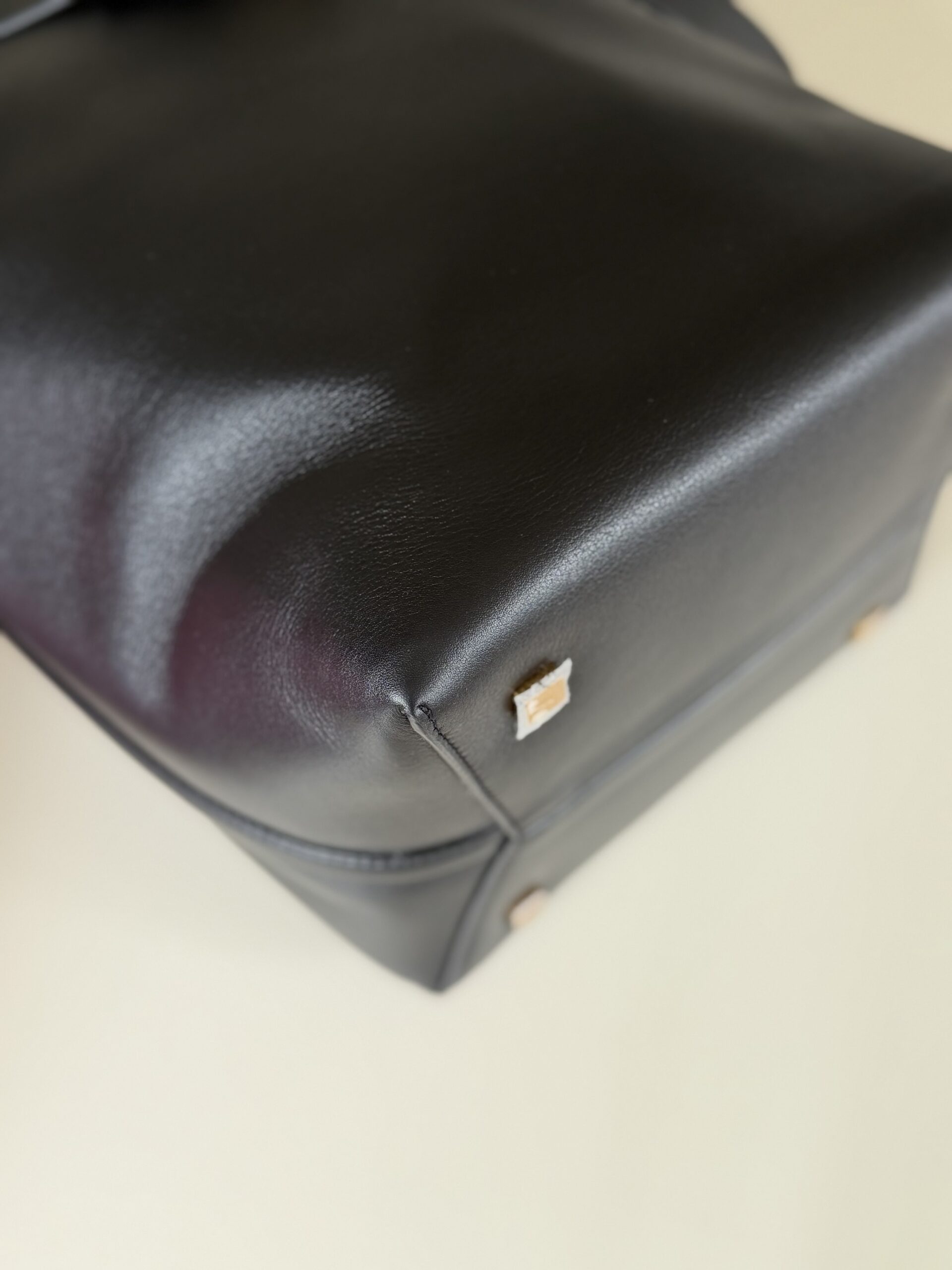 Saint Laurent Le 5 à 7 Bea Large - obrazek 16