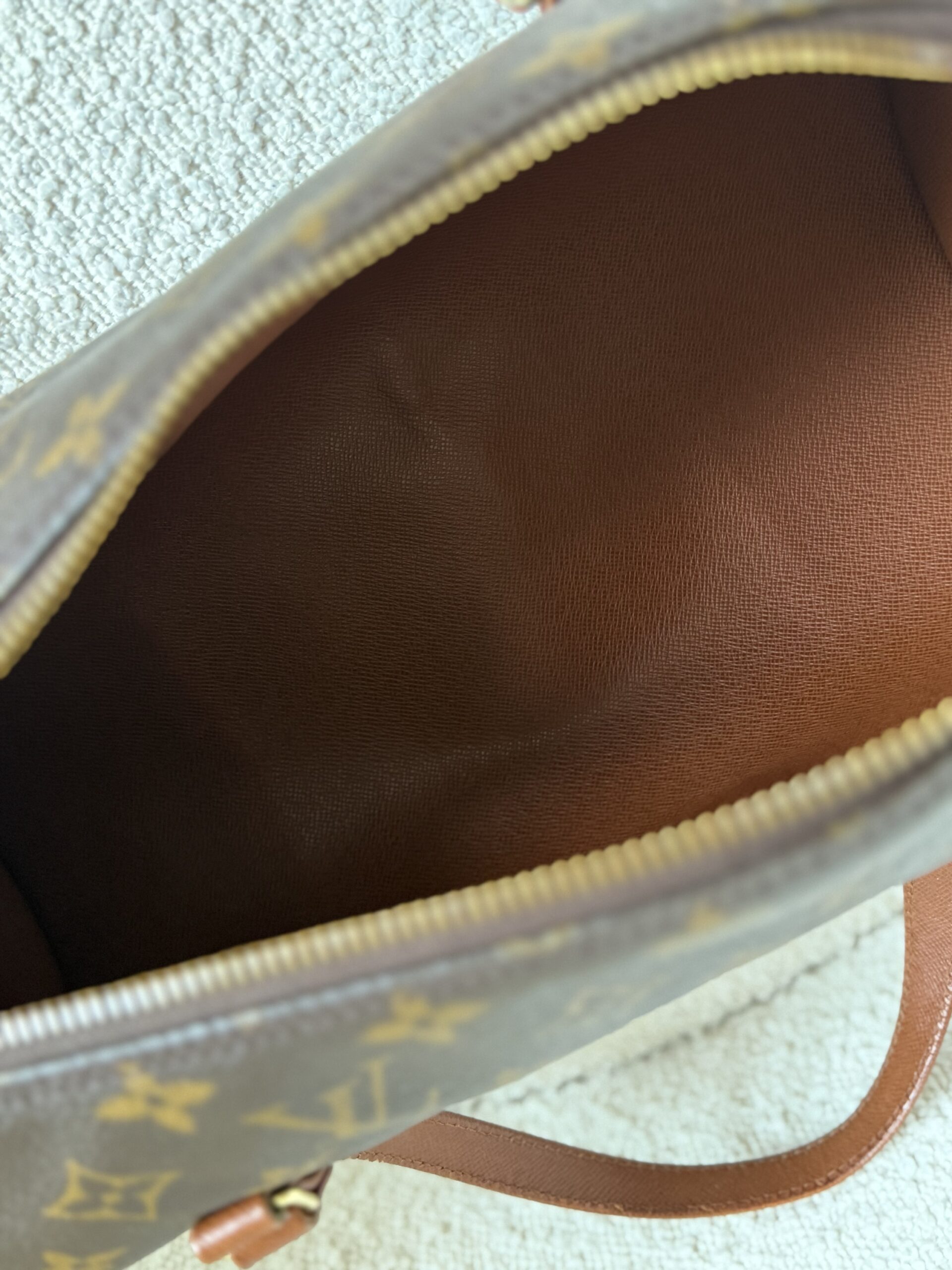 Louis Vuitton Papillon 30 - obrazek 26