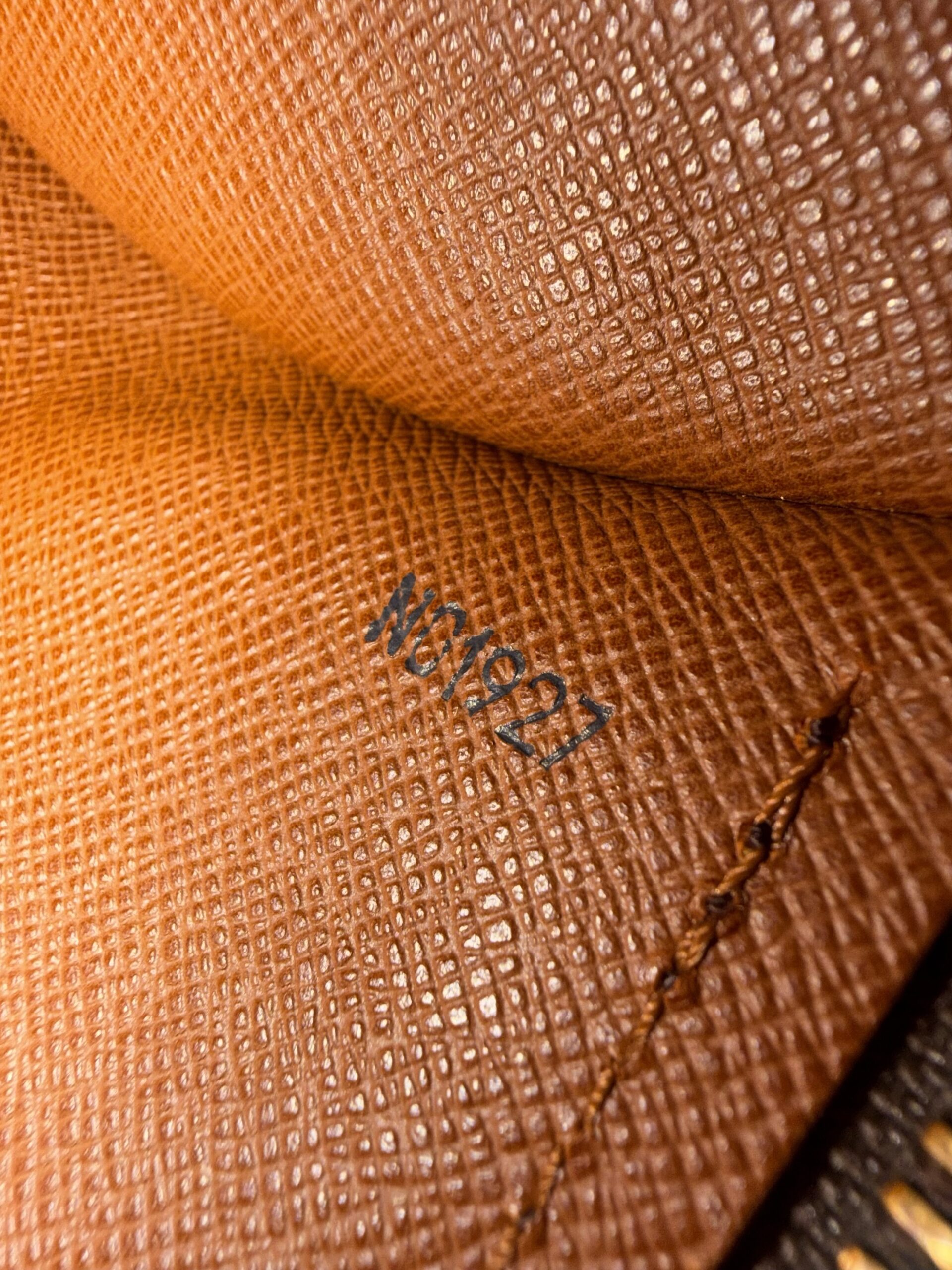Louis Vuitton Papillon 30 - obrazek 31