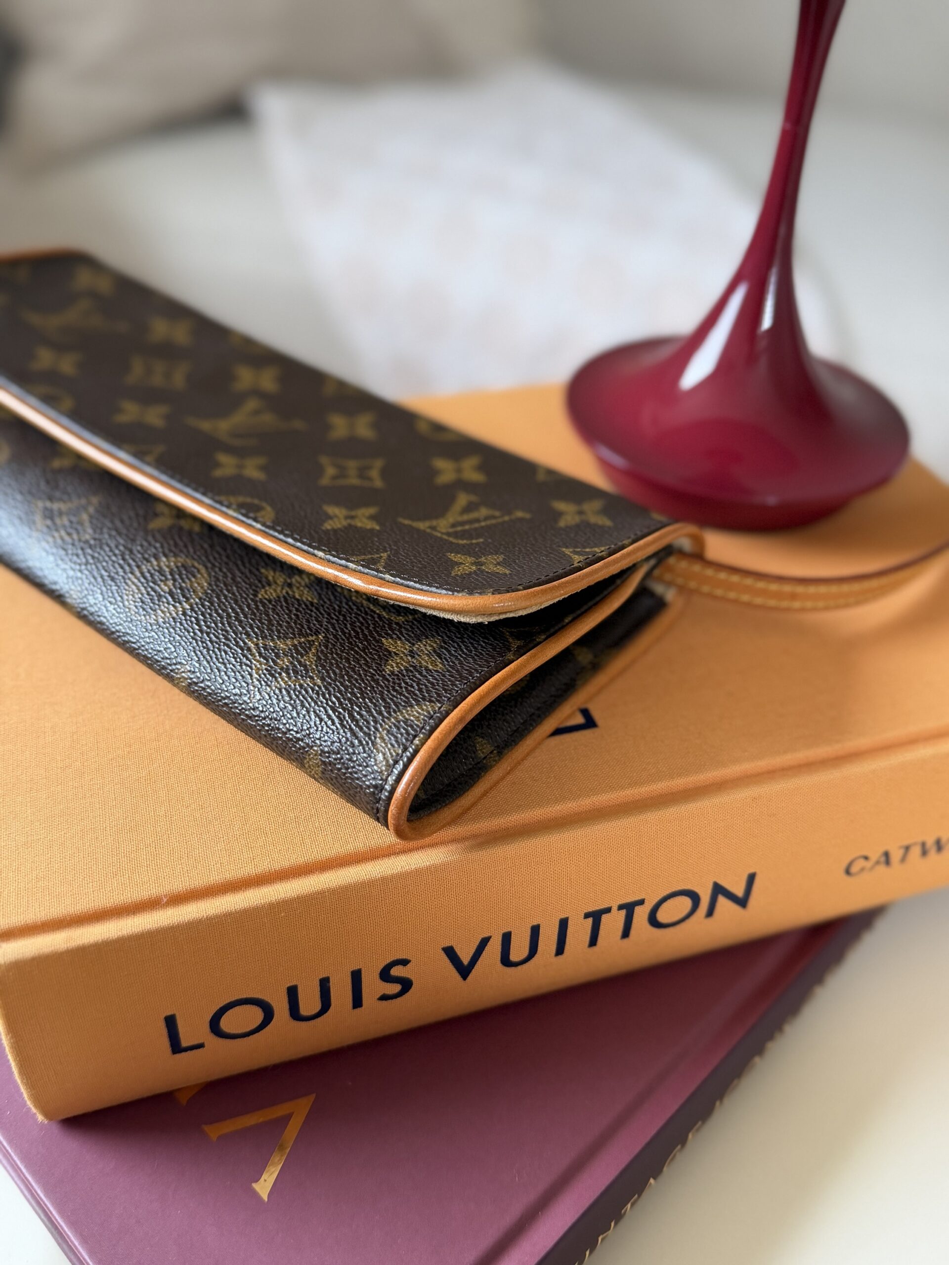 Louis Vuitton Pochette Twin GM - obrazek 14
