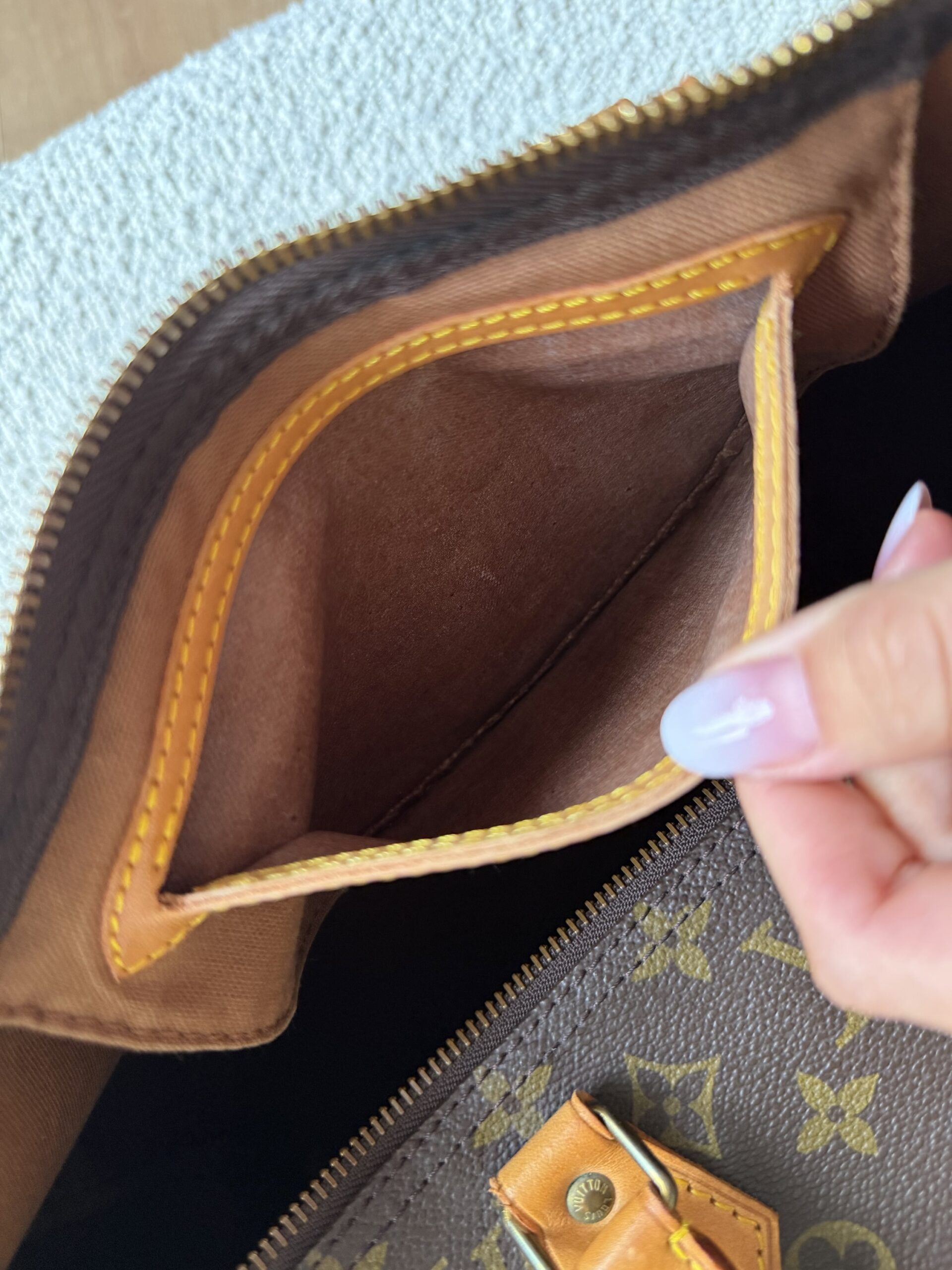 Louis Vuitton Speedy 40 - obrazek 36