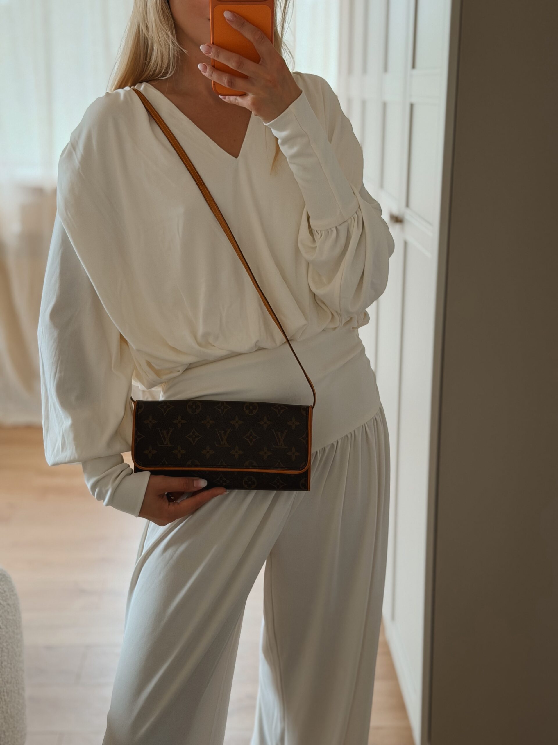 Louis Vuitton Pochette Twin GM - obrazek 4