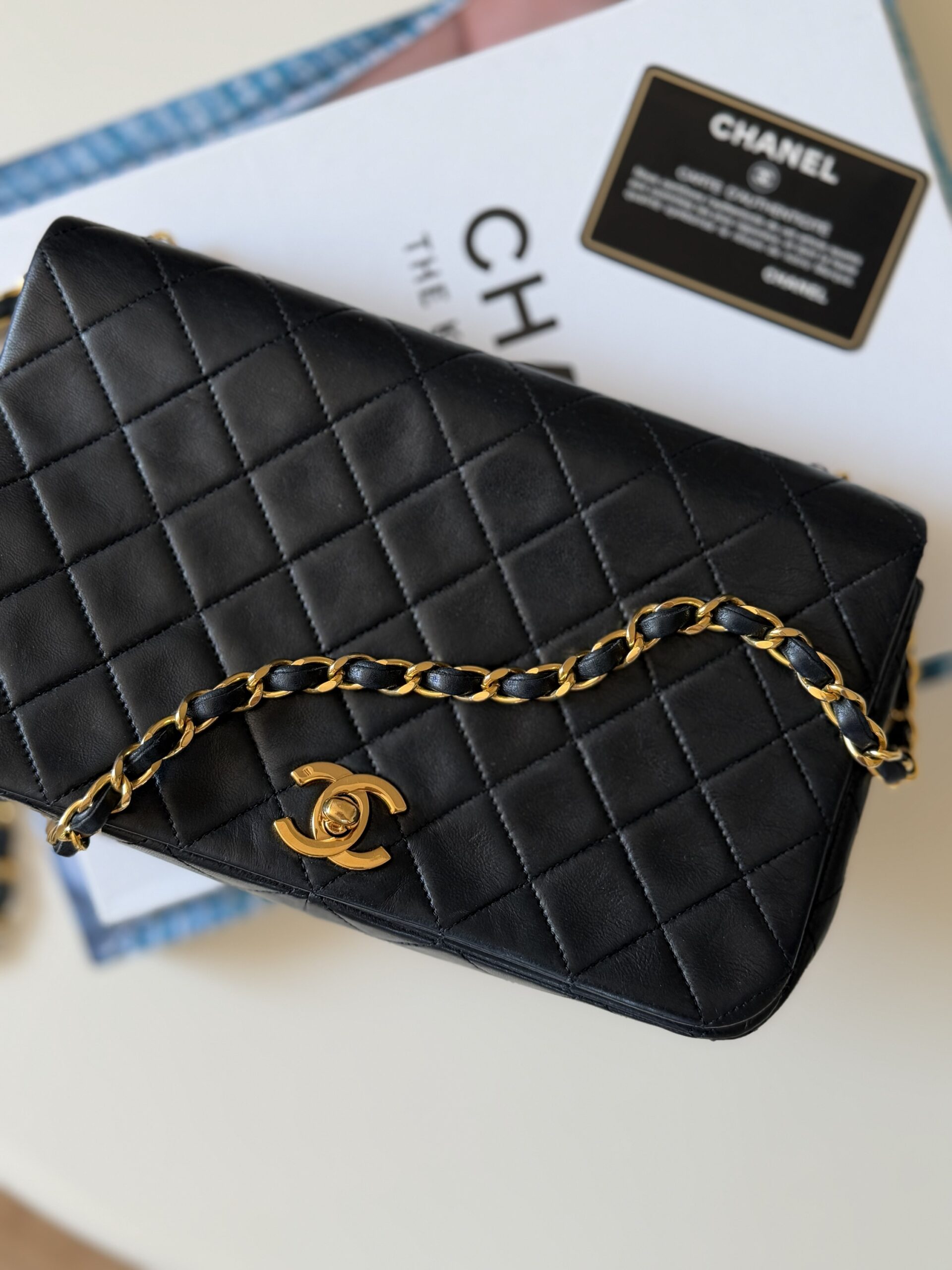 Chanel Full Flap Turnlock Bag 2011 - obrazek 9