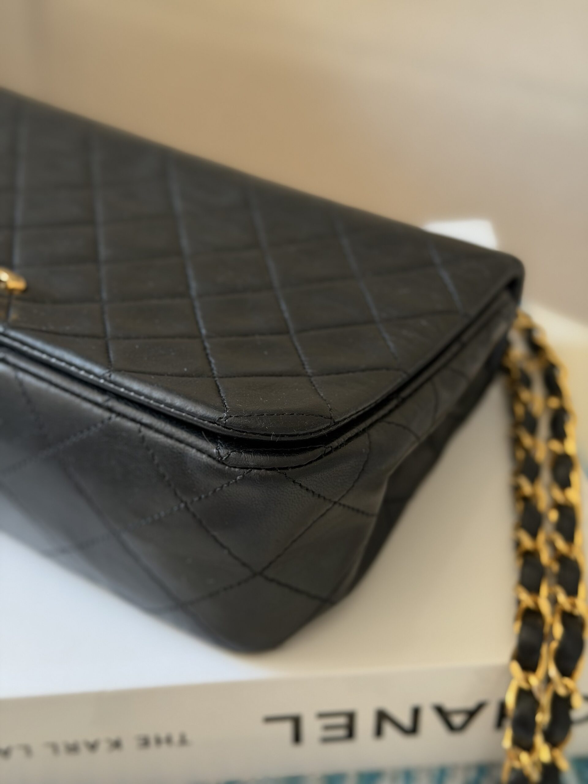 Chanel Full Flap Turnlock Bag 2011 - obrazek 16