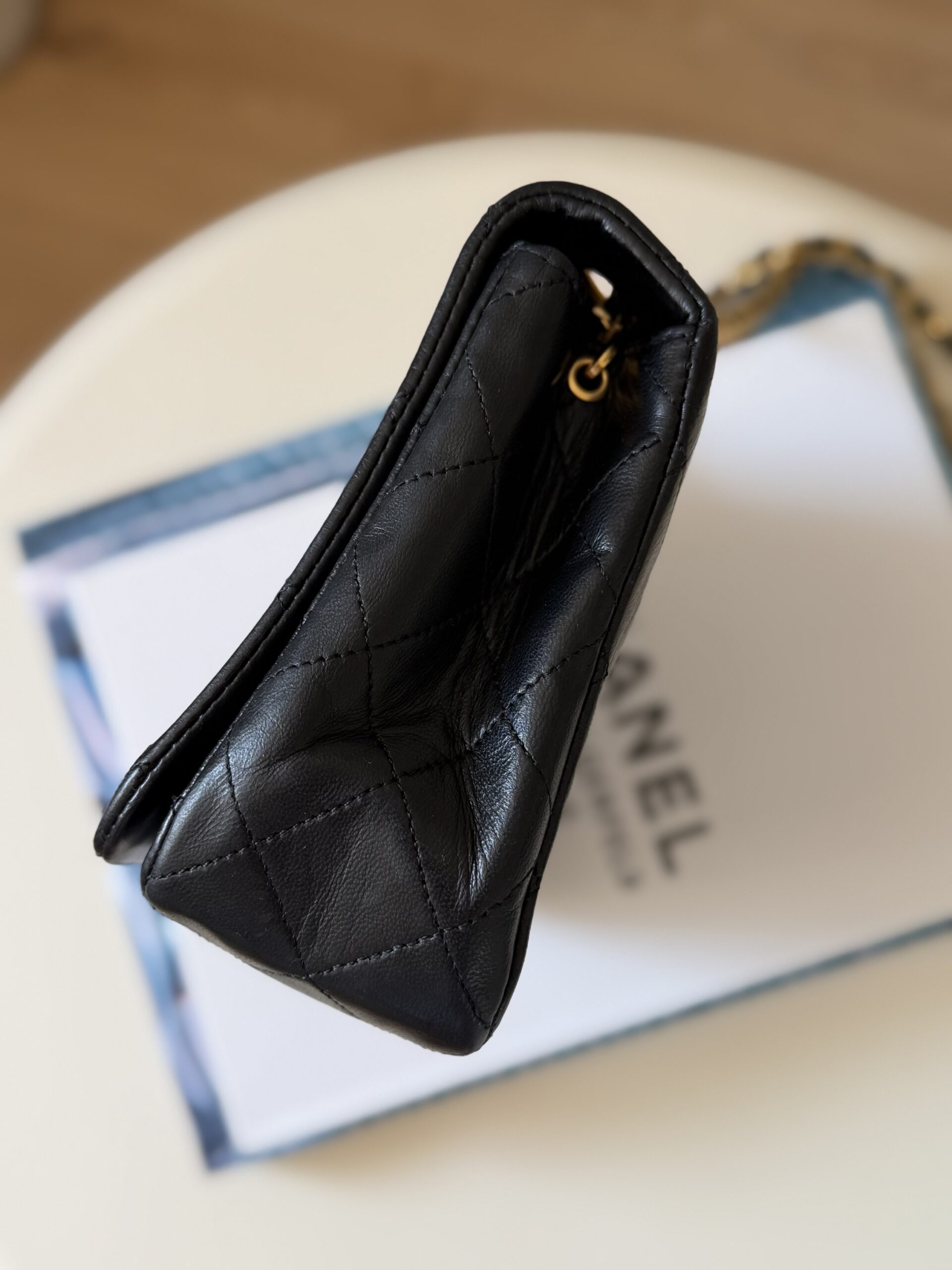 Chanel Full Flap Turnlock Bag 2011 - obrazek 20