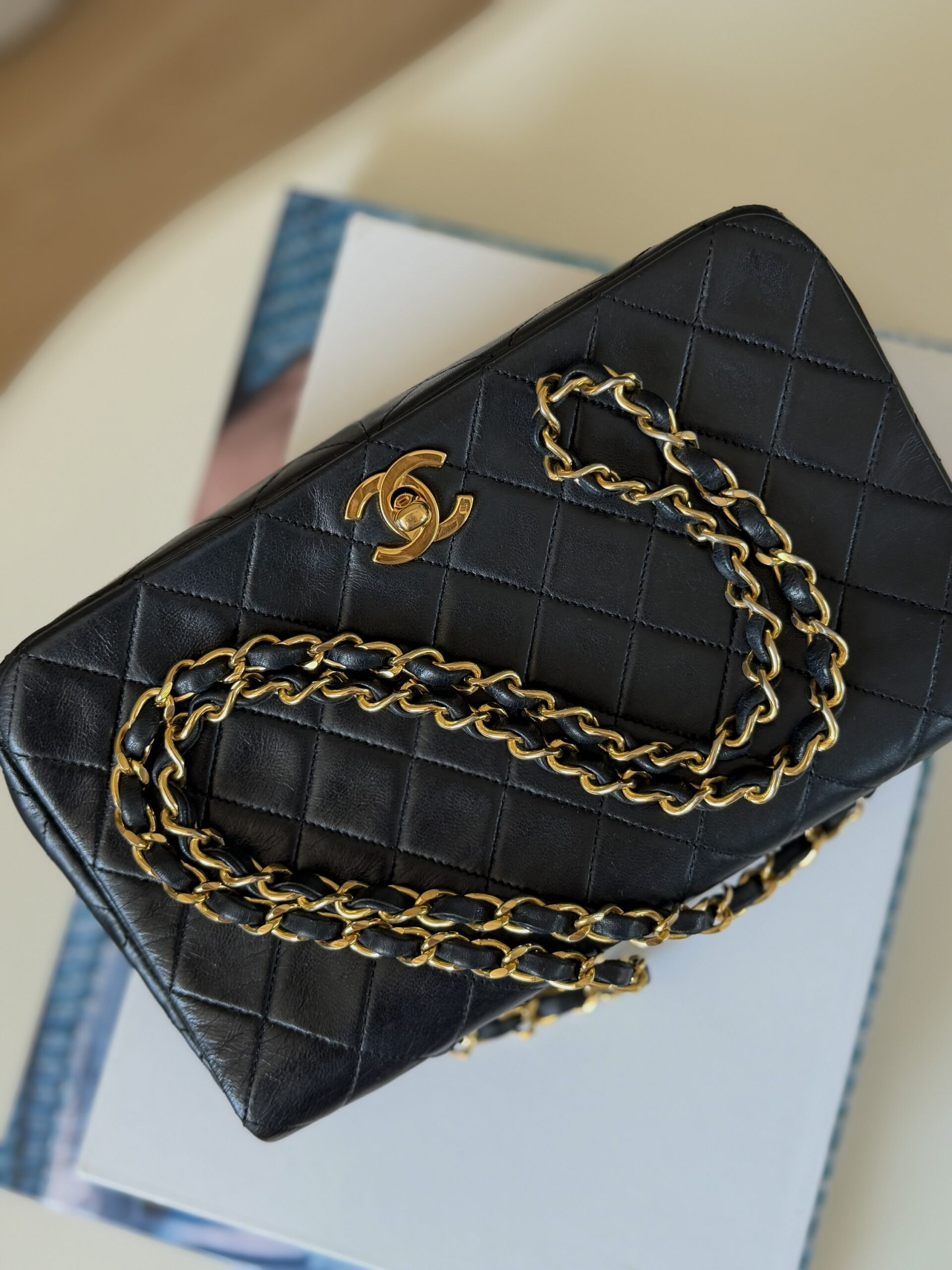 Chanel Full Flap Turnlock Bag 2011 - obrazek 24