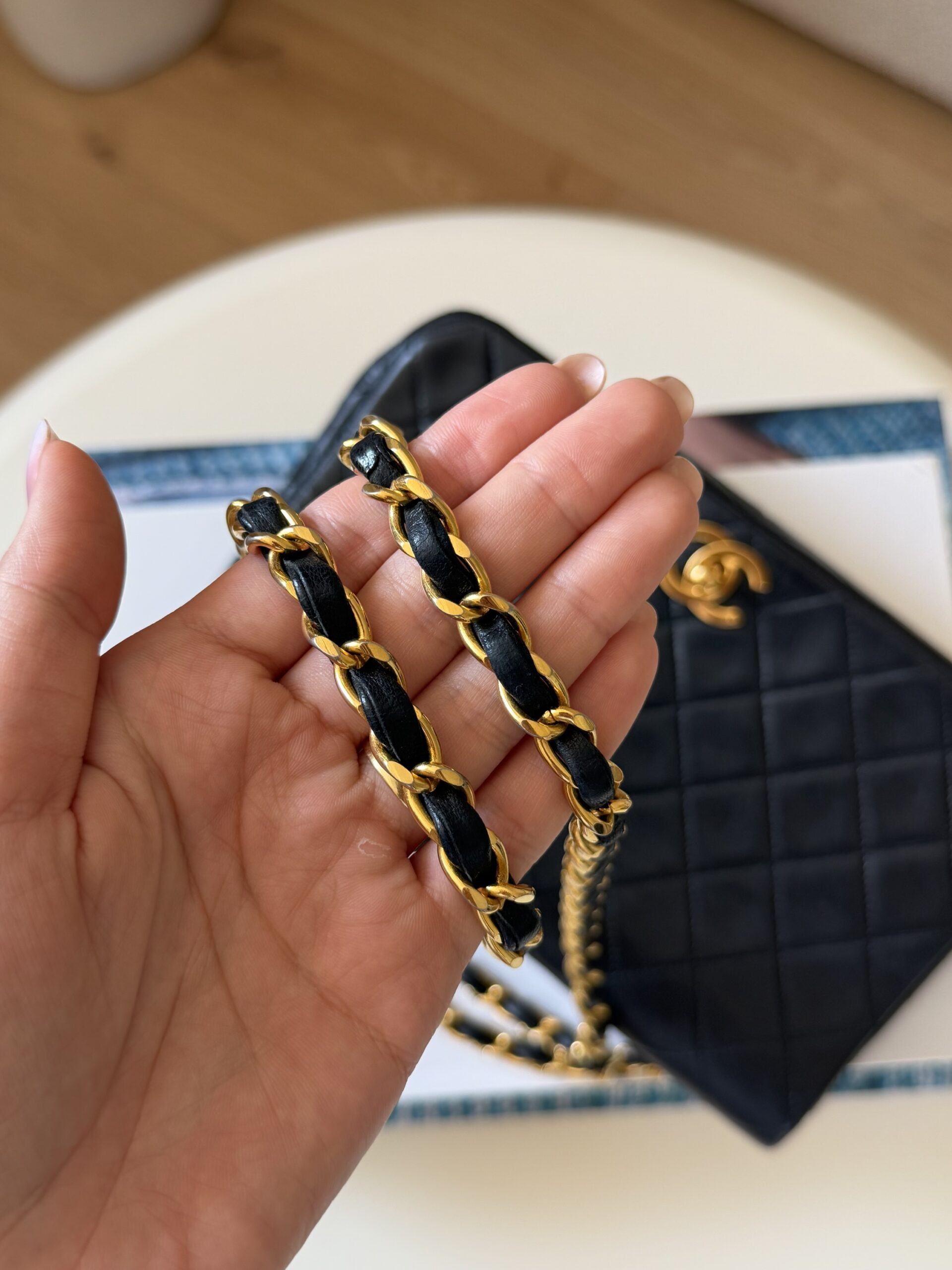 Chanel Full Flap Turnlock Bag 2011 - obrazek 26