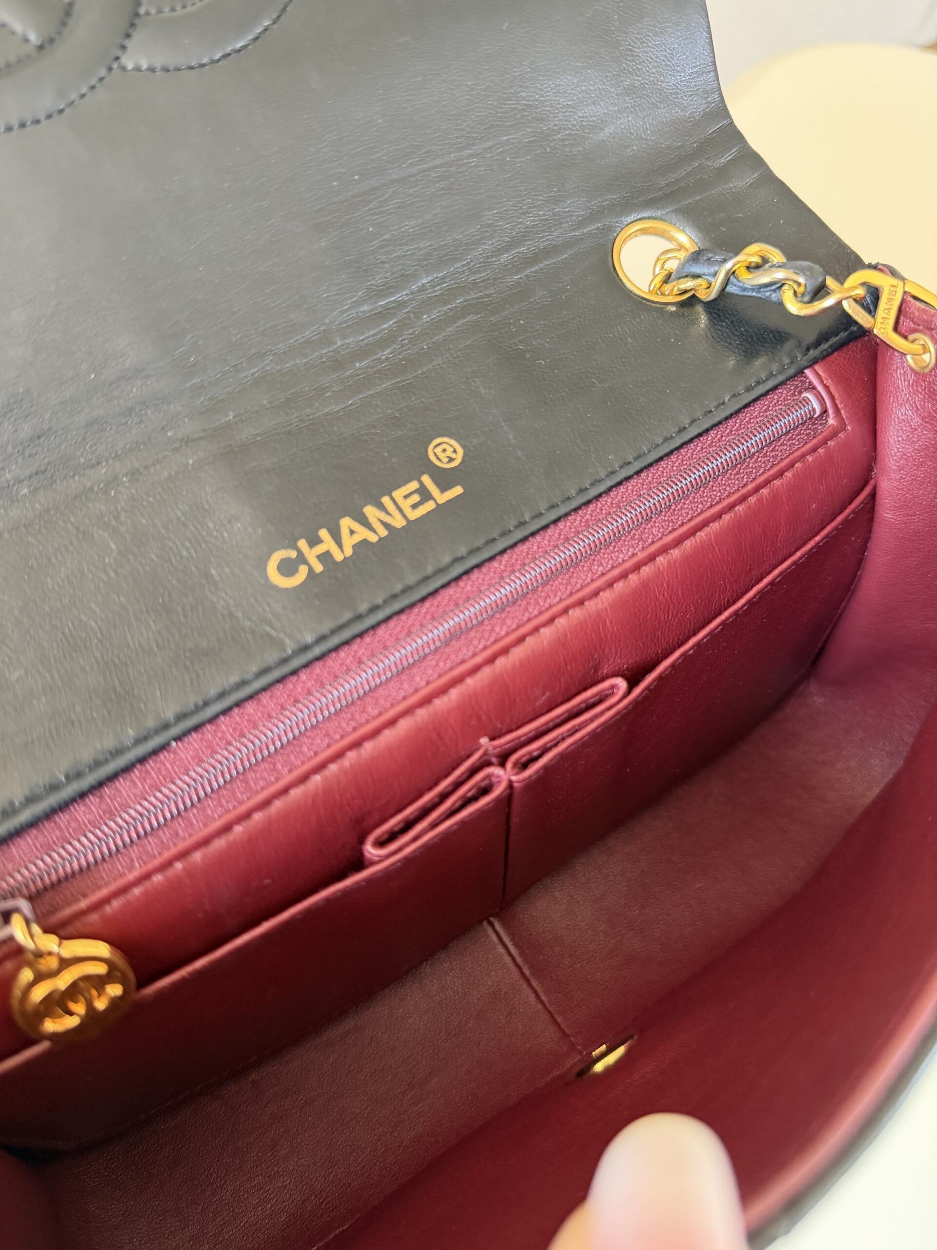 Chanel Full Flap Turnlock Bag 2011 - obrazek 38
