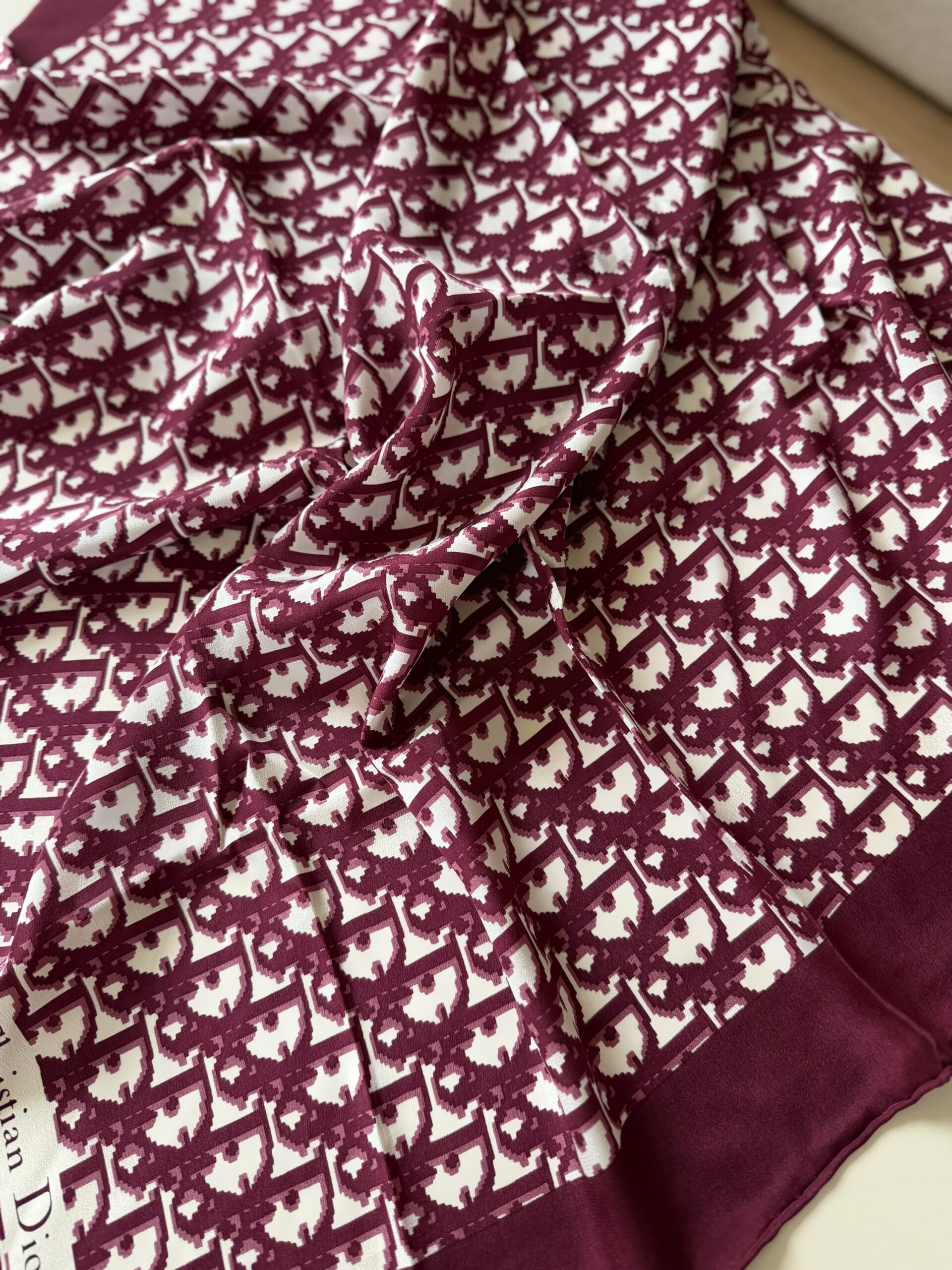 Jedwabna apaszka Christian Dior Trotter Monogram - burgund - obrazek 3