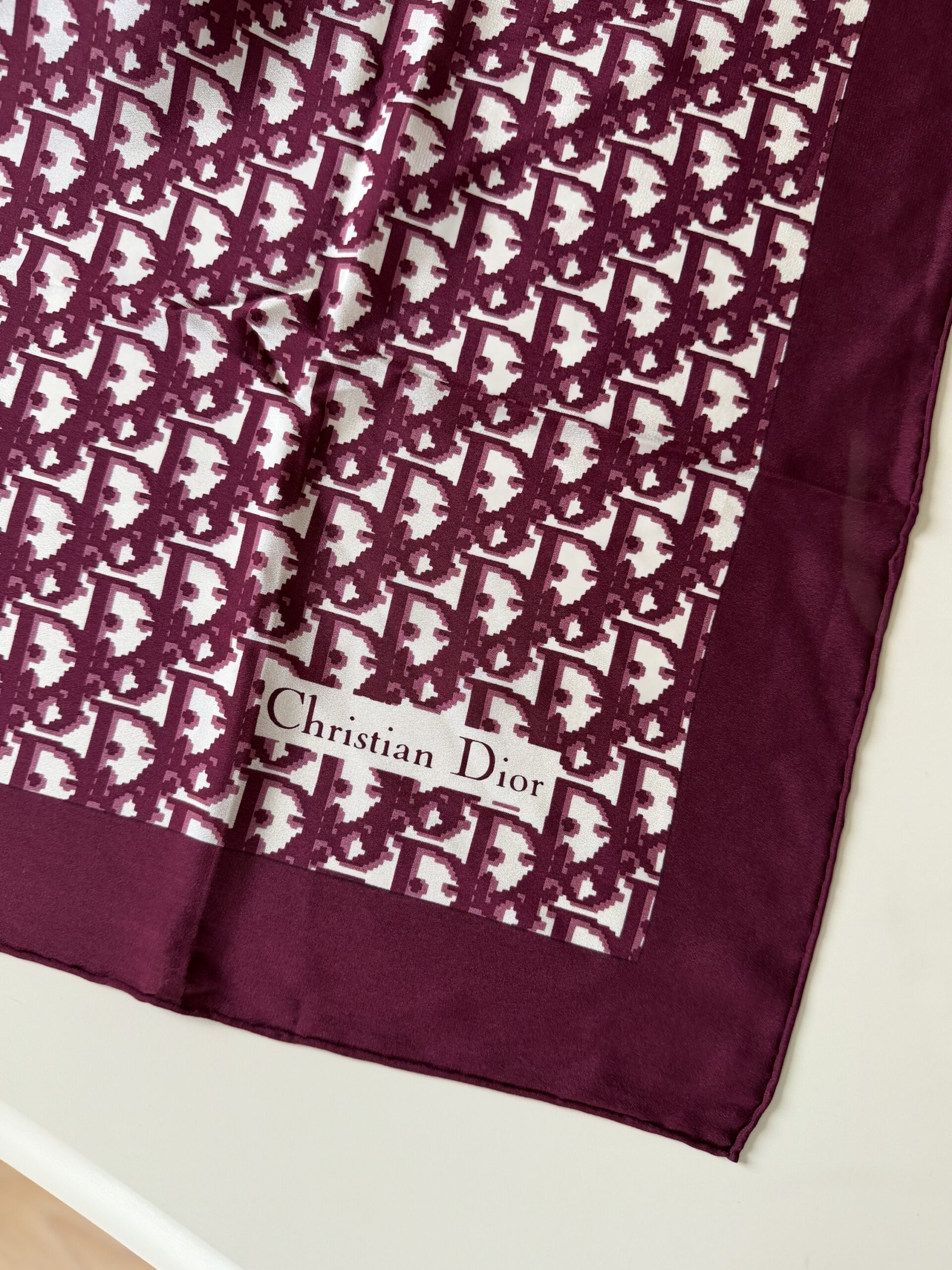 Jedwabna apaszka Christian Dior Trotter Monogram - burgund - obrazek 7