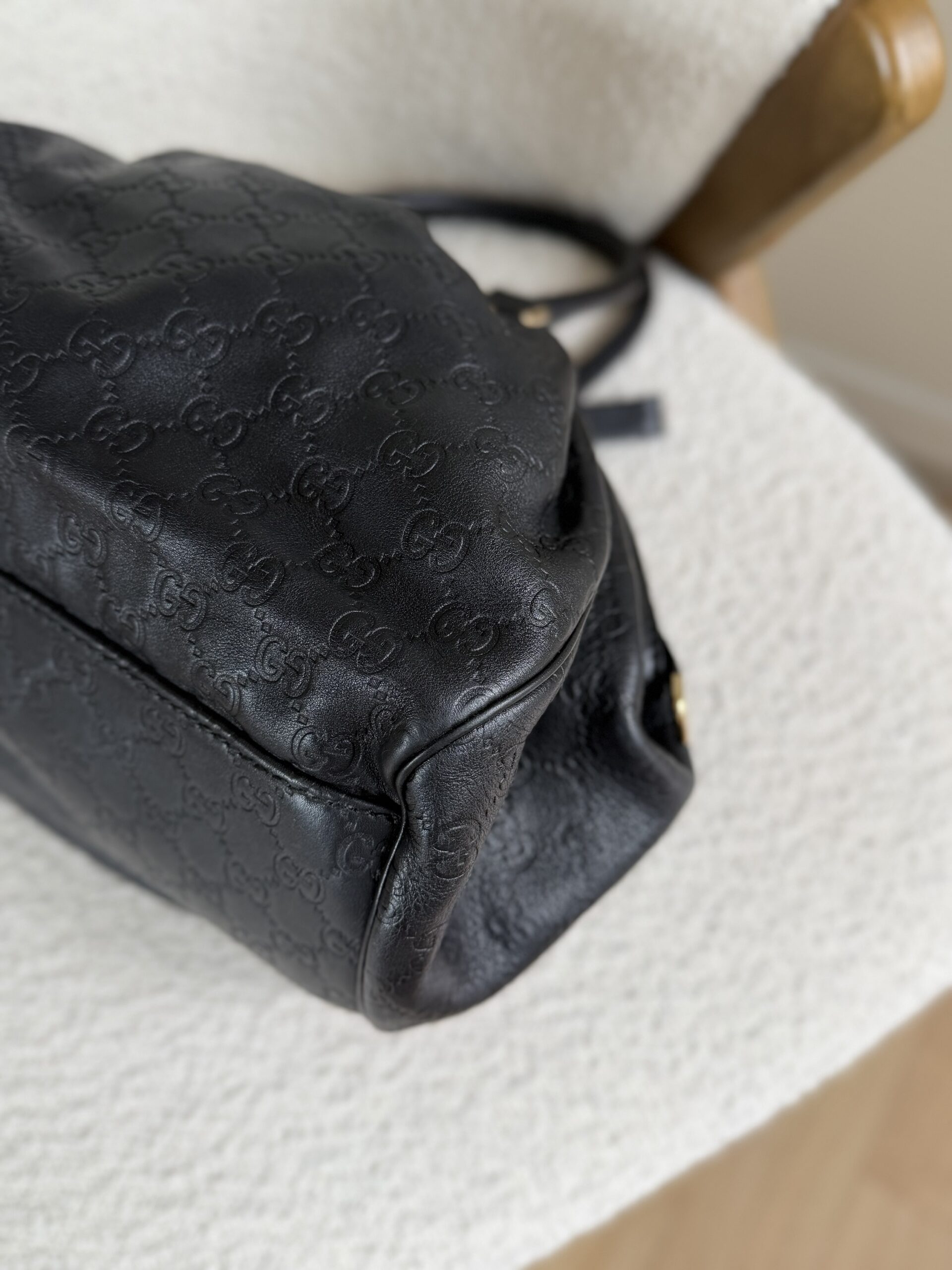 Gucci Guccissima Boston Sukey - obrazek 11