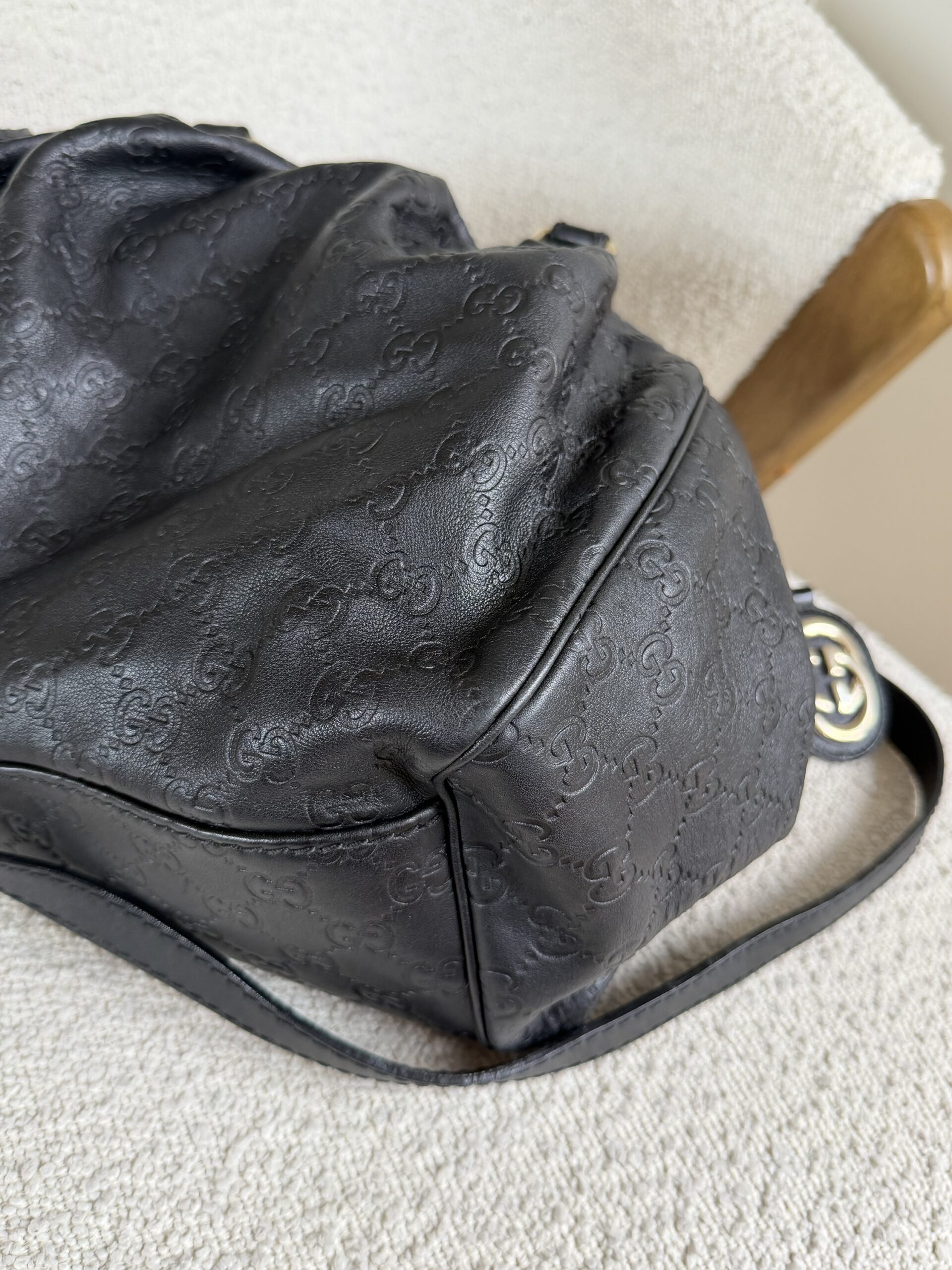 Gucci Guccissima Boston Sukey - obrazek 13