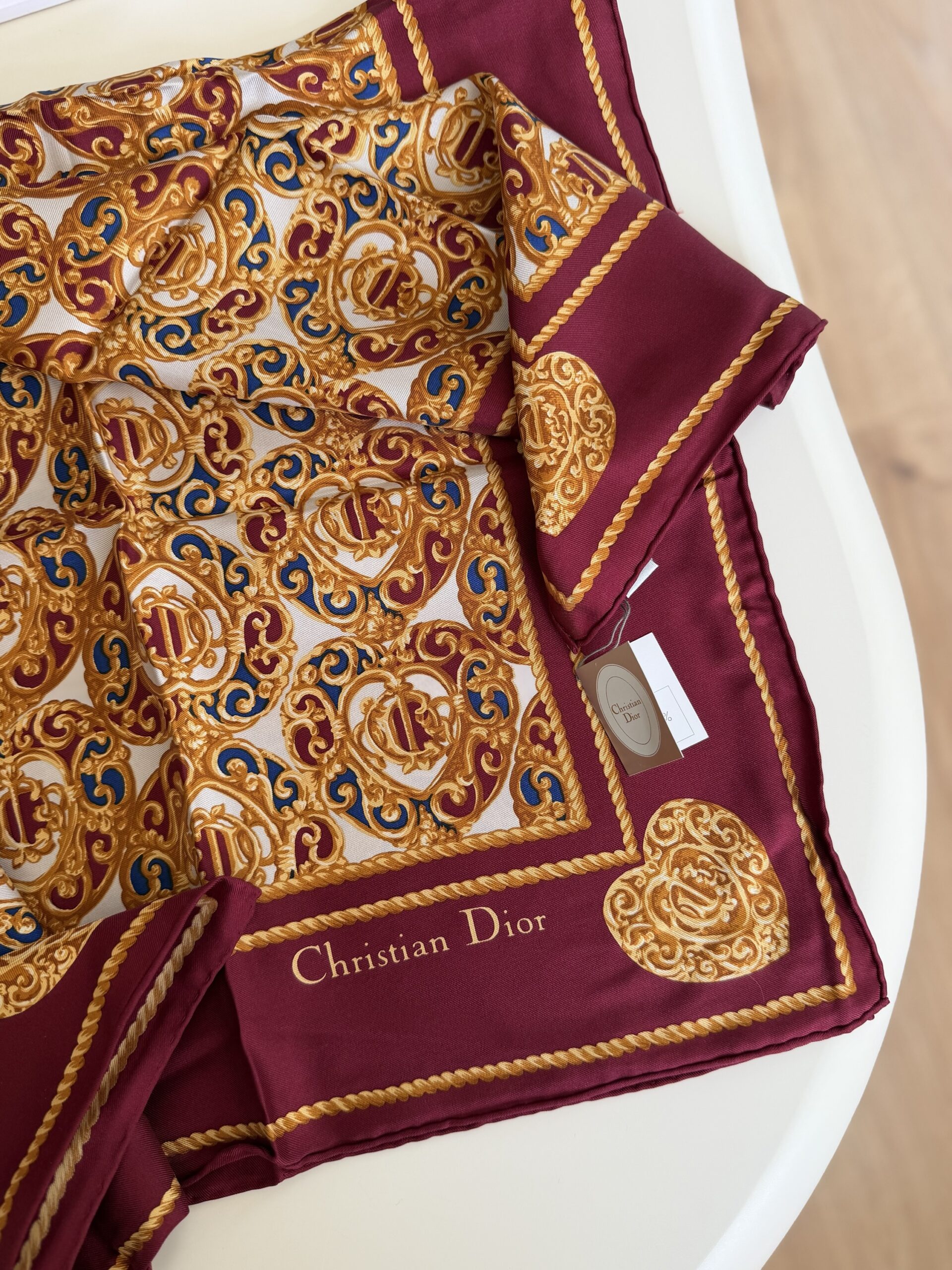 Jedwabna apaszka Christian Dior z oryginalnym opakowaniem i metką - obrazek 6