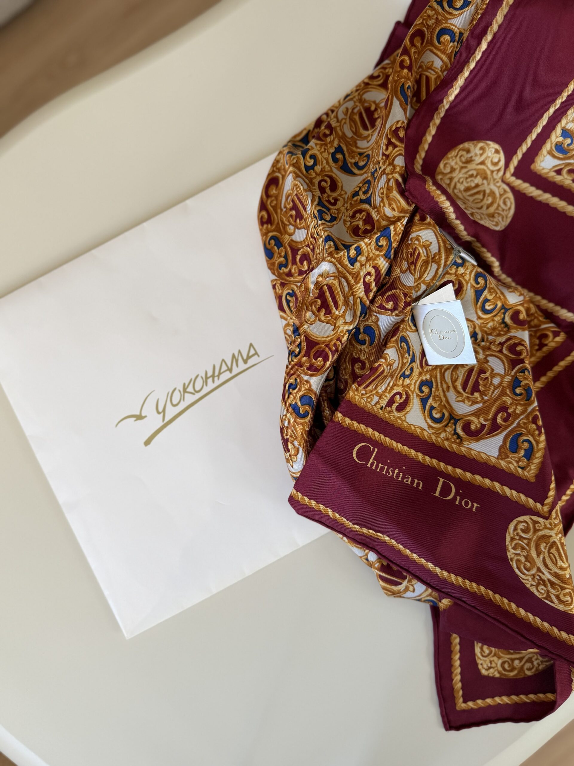 Jedwabna apaszka Christian Dior z oryginalnym opakowaniem i metką