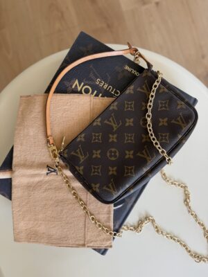 Torebka Louis Vuitton Monogram Pochette