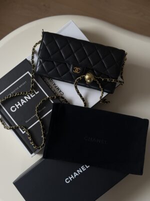 Portfel WOC Chanel Matelasse Long Wallet