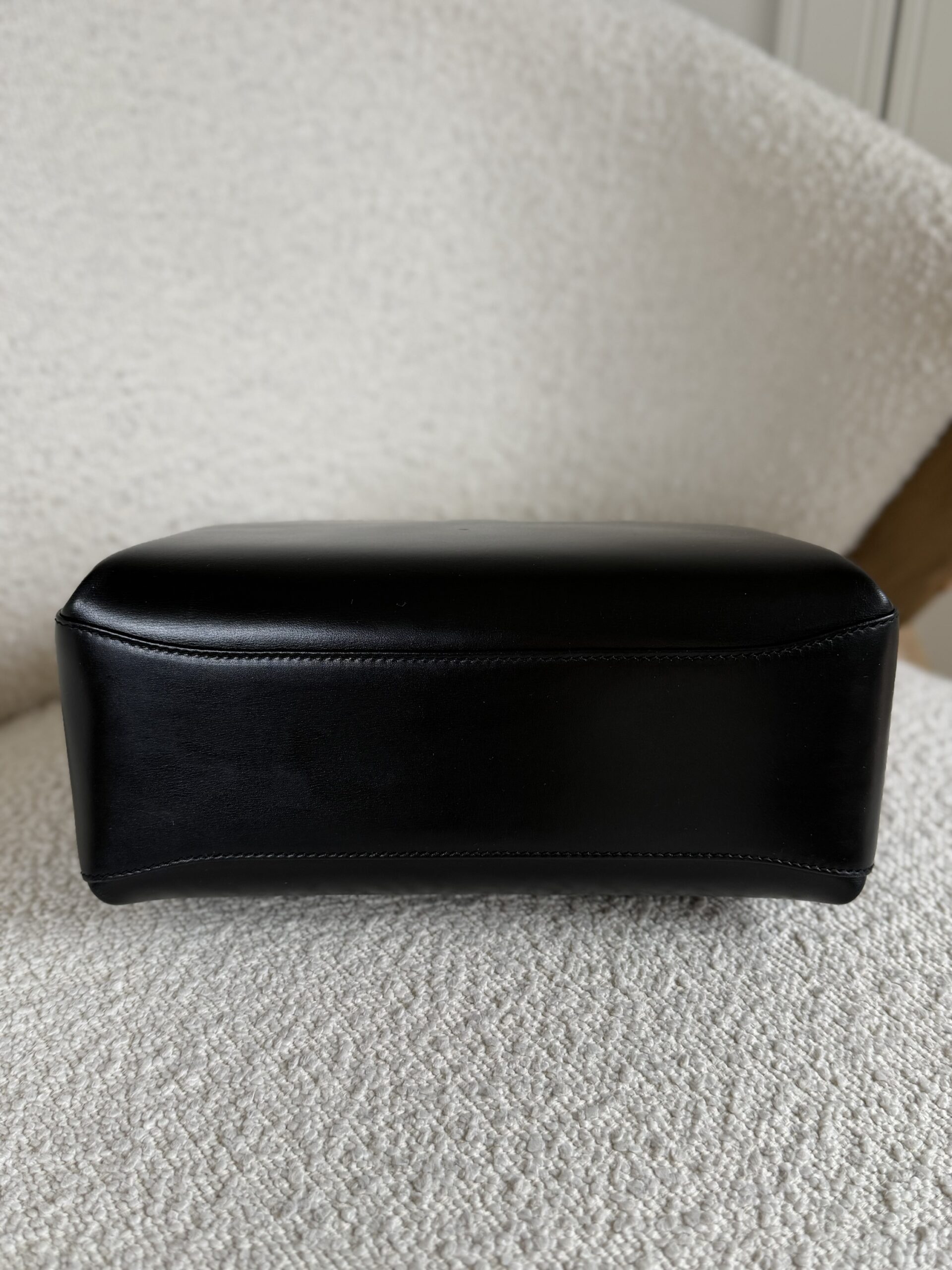 Elegancka torebka Gucci lata 80-te - obrazek 17