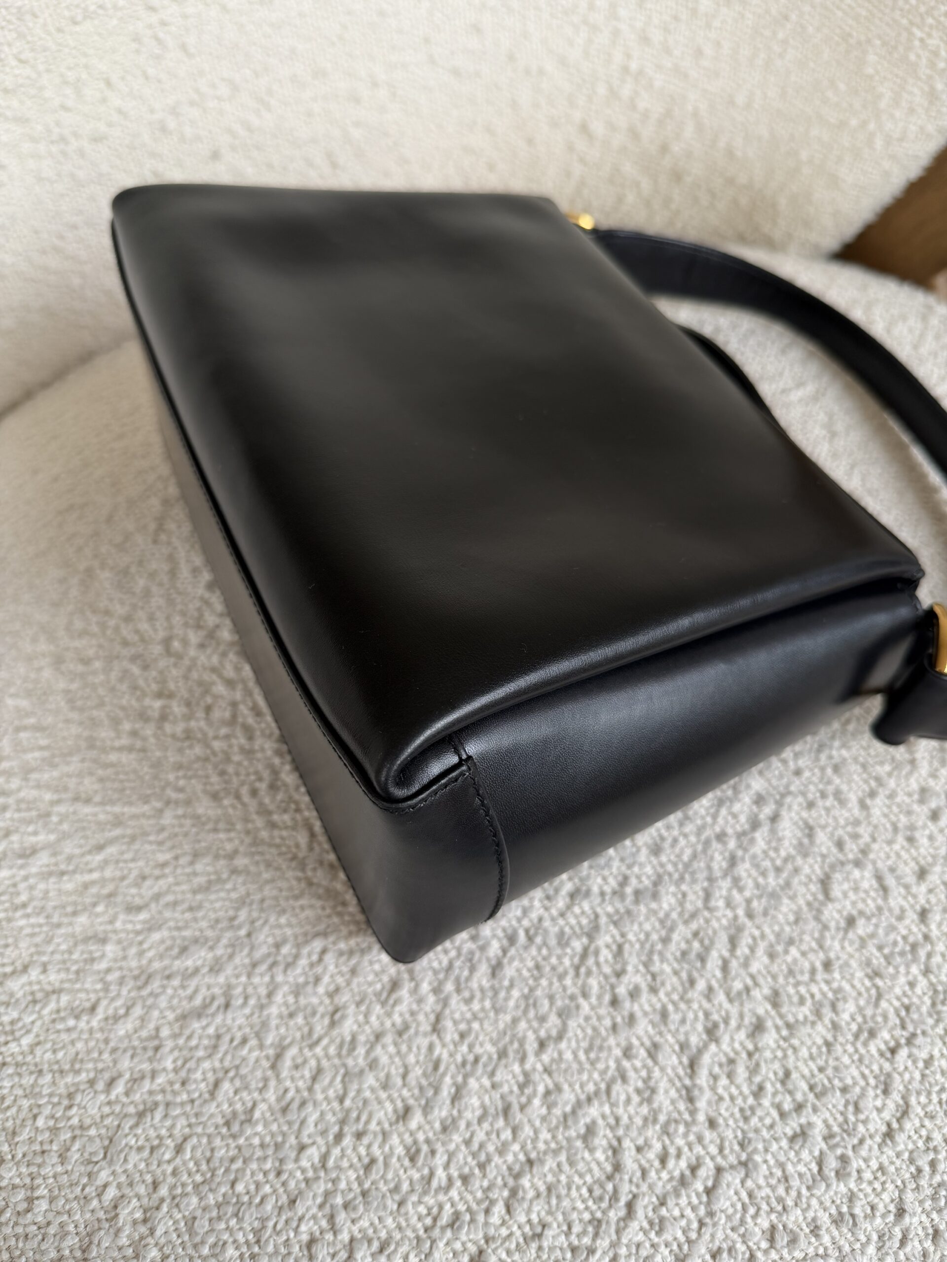 Elegancka torebka Gucci lata 80-te - obrazek 13