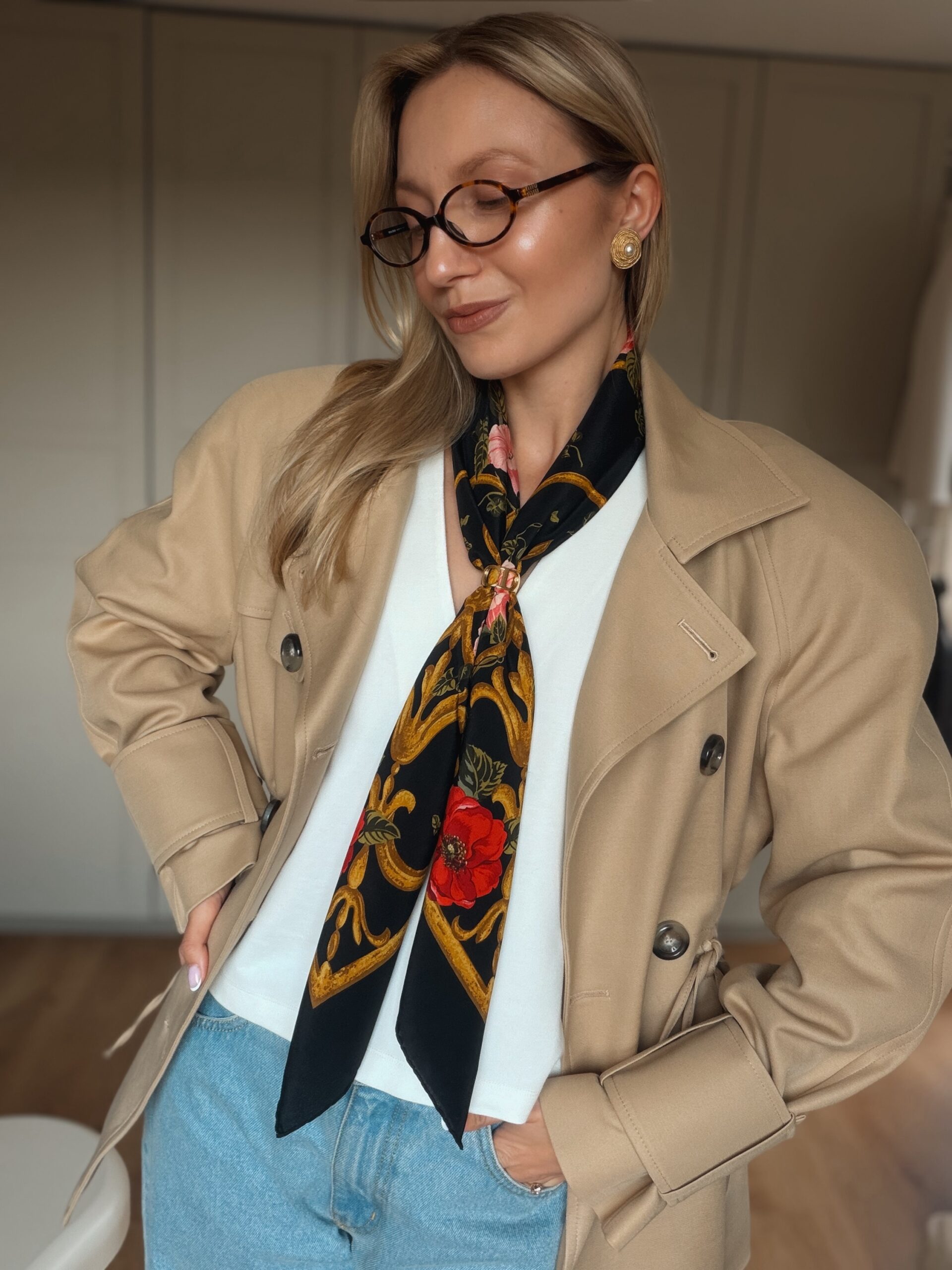 Jedwabna apaszka Christian Dior w kwiaty - obrazek 2