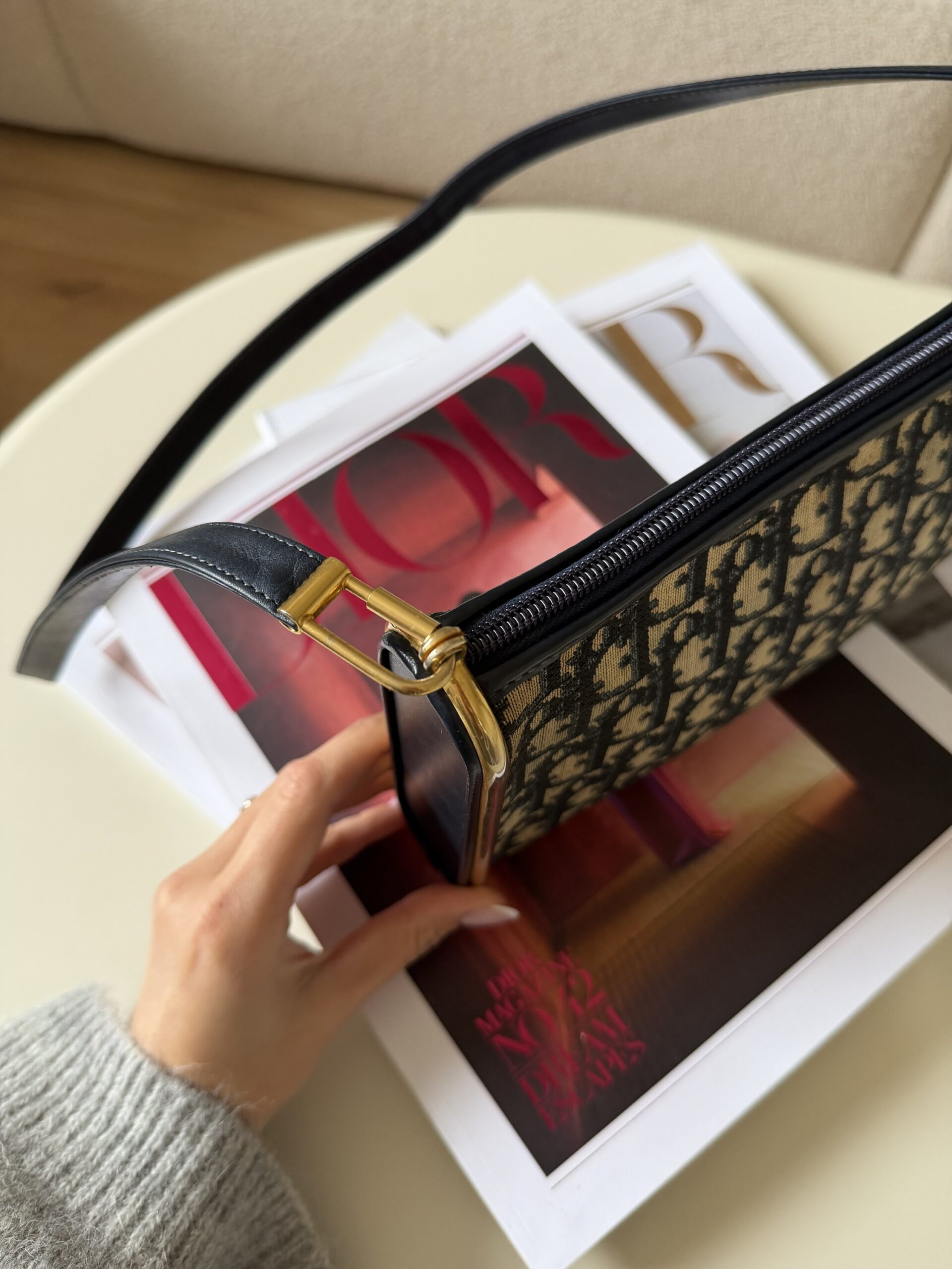 Dior Trotter Shoulder Bag - obrazek 20
