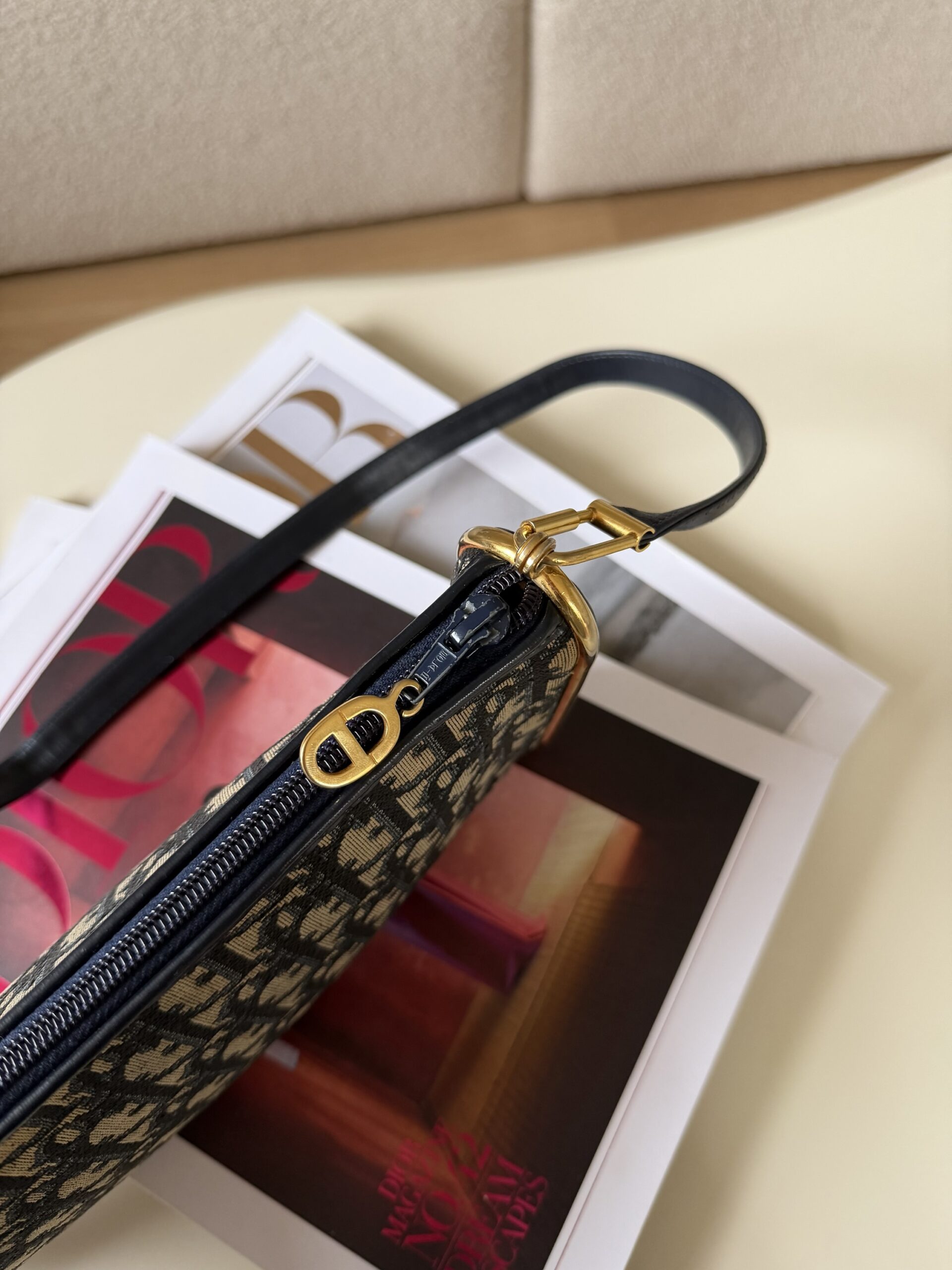 Dior Trotter Shoulder Bag - obrazek 21